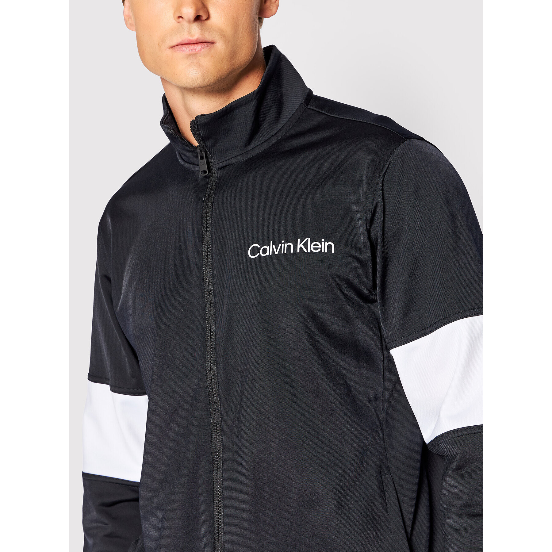 Calvin Klein Performance Trening 00GMS2J406 Negru Regular Fit - Pled.ro