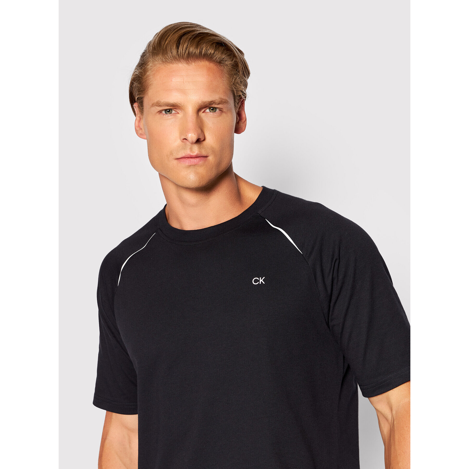 Calvin Klein Performance Tricou 00GMS2K117 Negru Regular Fit - Pled.ro