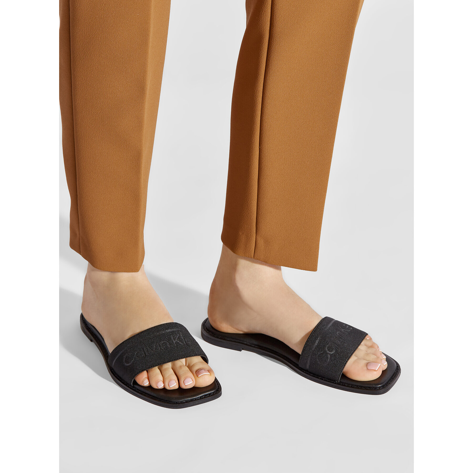 Calvin Klein Șlapi Squared Flat Slide He HW0HW00817 Negru - Pled.ro