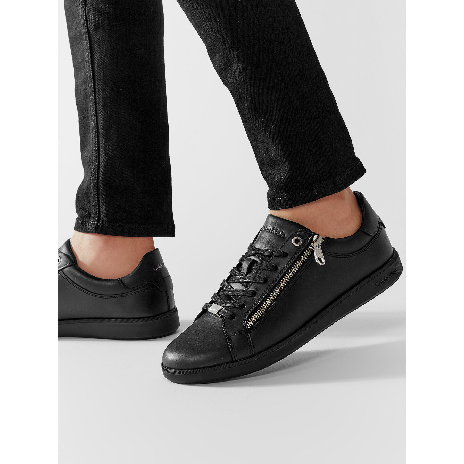 Calvin Klein Sneakers Low Top Lace Up HM0HM00477 Negru - Pled.ro