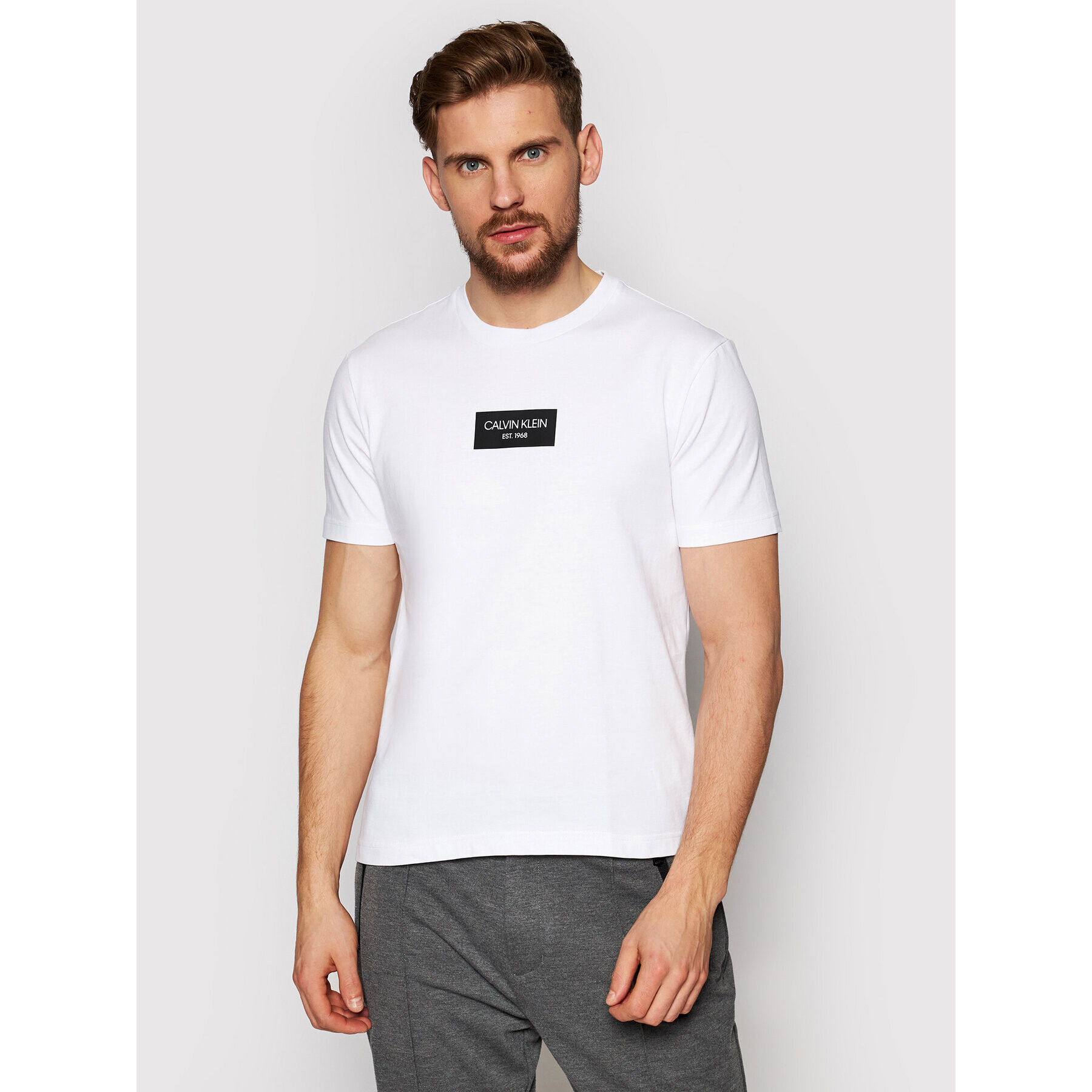 Calvin Klein Tricou Chest Box Logo K10K106484 Alb Regular Fit - Pled.ro