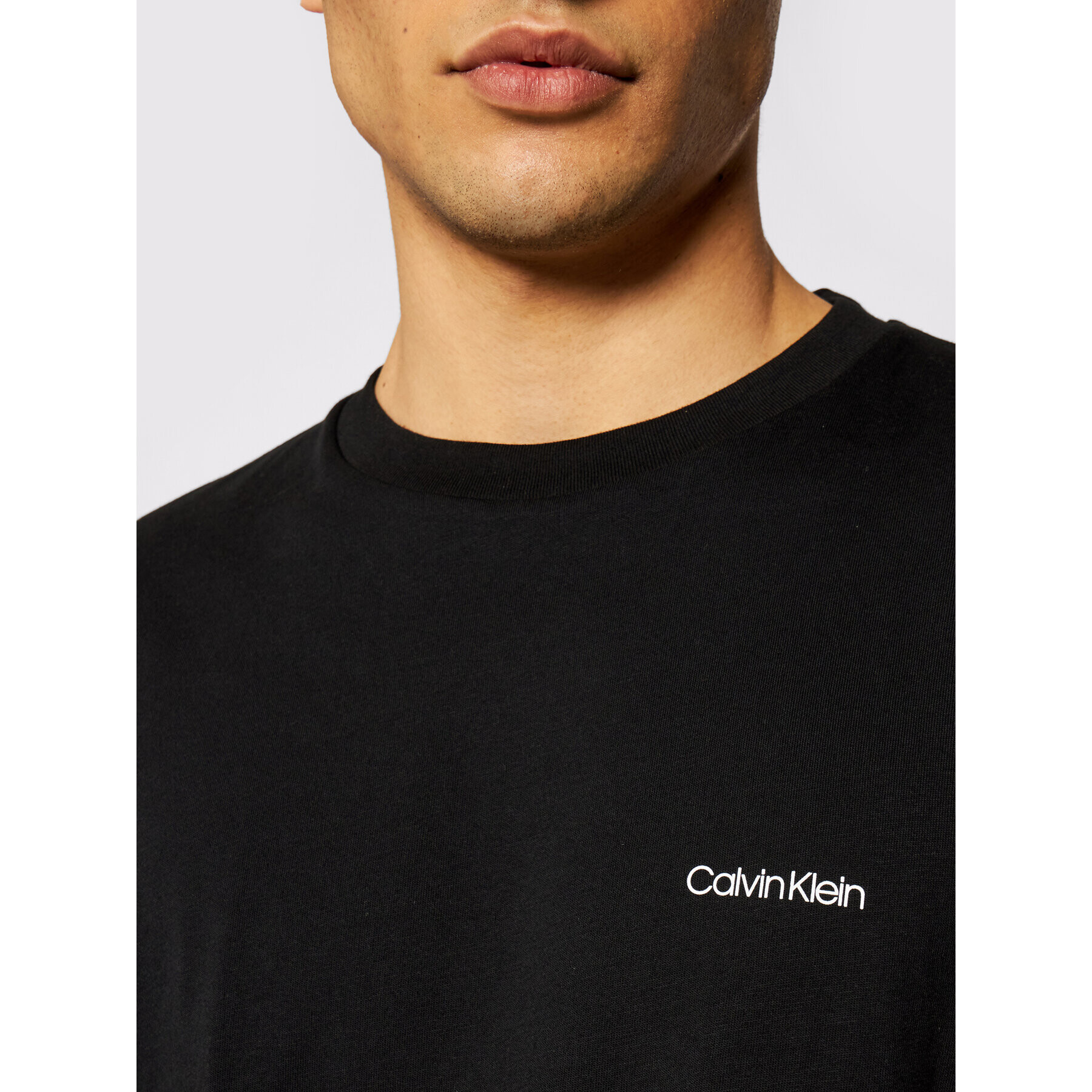 Calvin Klein Tricou Chest Logo K10K104062 Negru Regular Fit - Pled.ro