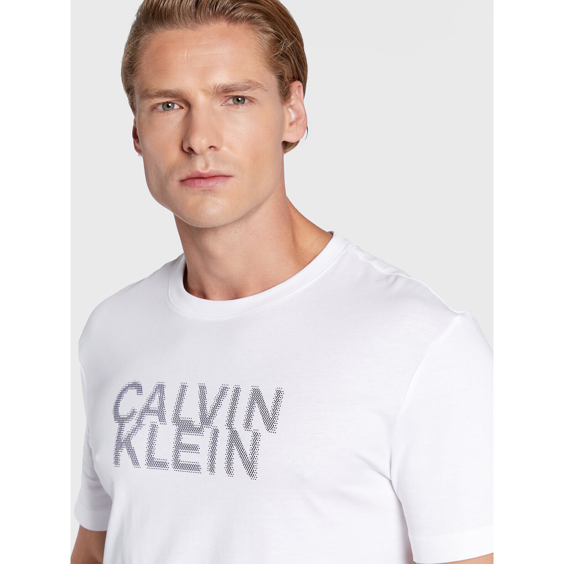 Calvin Klein Tricou Distorted K10K110113 Alb Regular Fit - Pled.ro