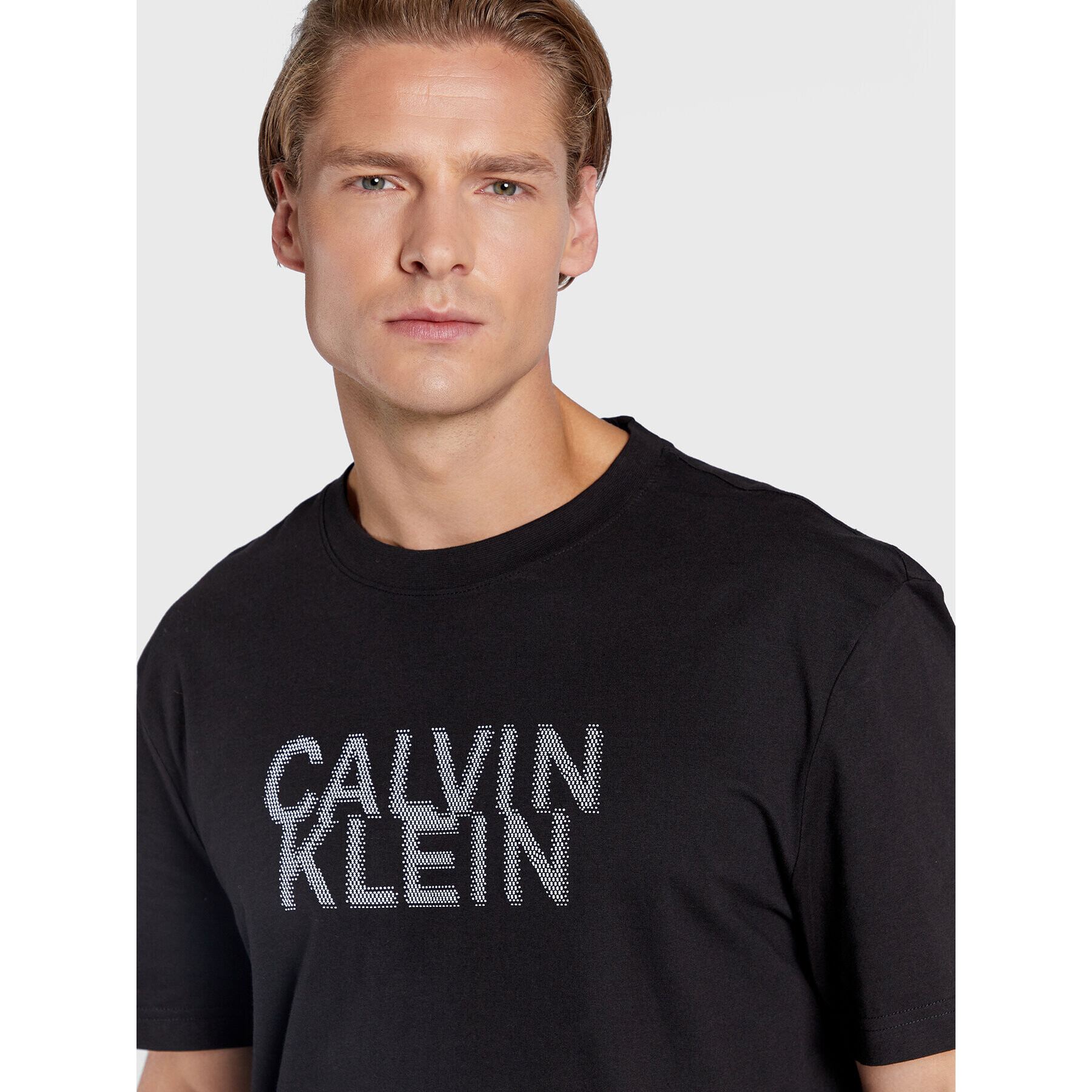 Calvin Klein Tricou Distorted K10K110113 Negru Regular Fit - Pled.ro