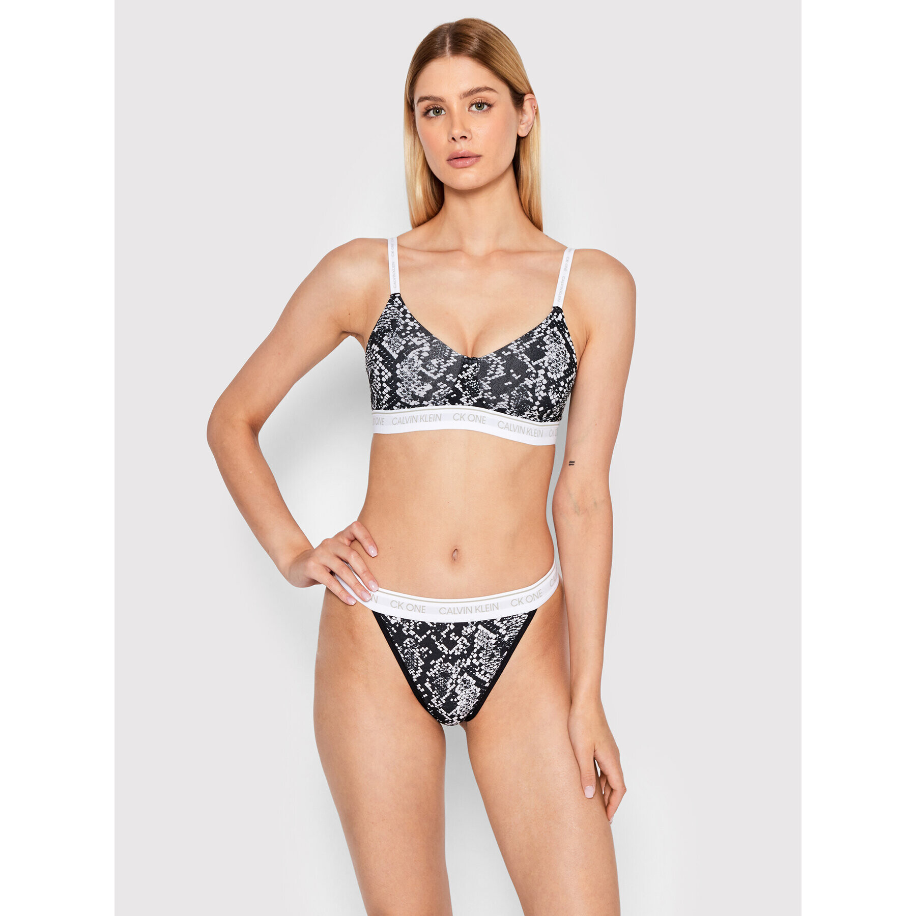 Calvin Klein Underwear Sutien fără armătură 000QF6094E Negru - Pled.ro