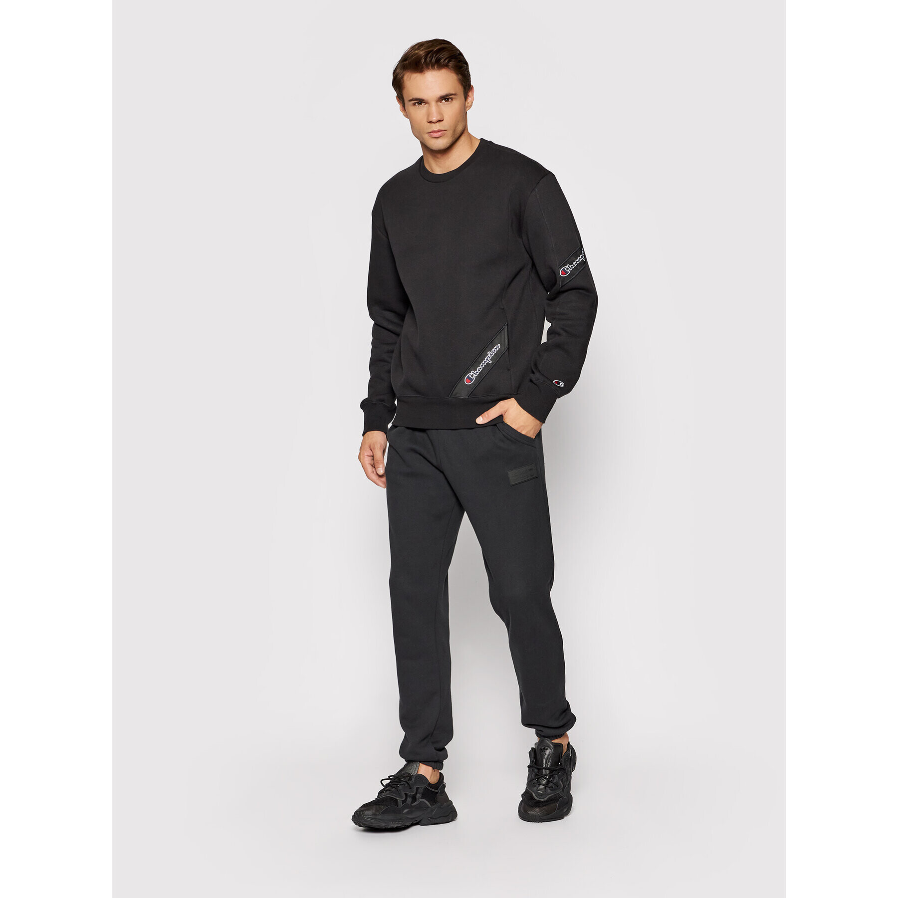 Champion Bluză Blend Asymmetric Pocket 216550 Negru Custom Fit - Pled.ro