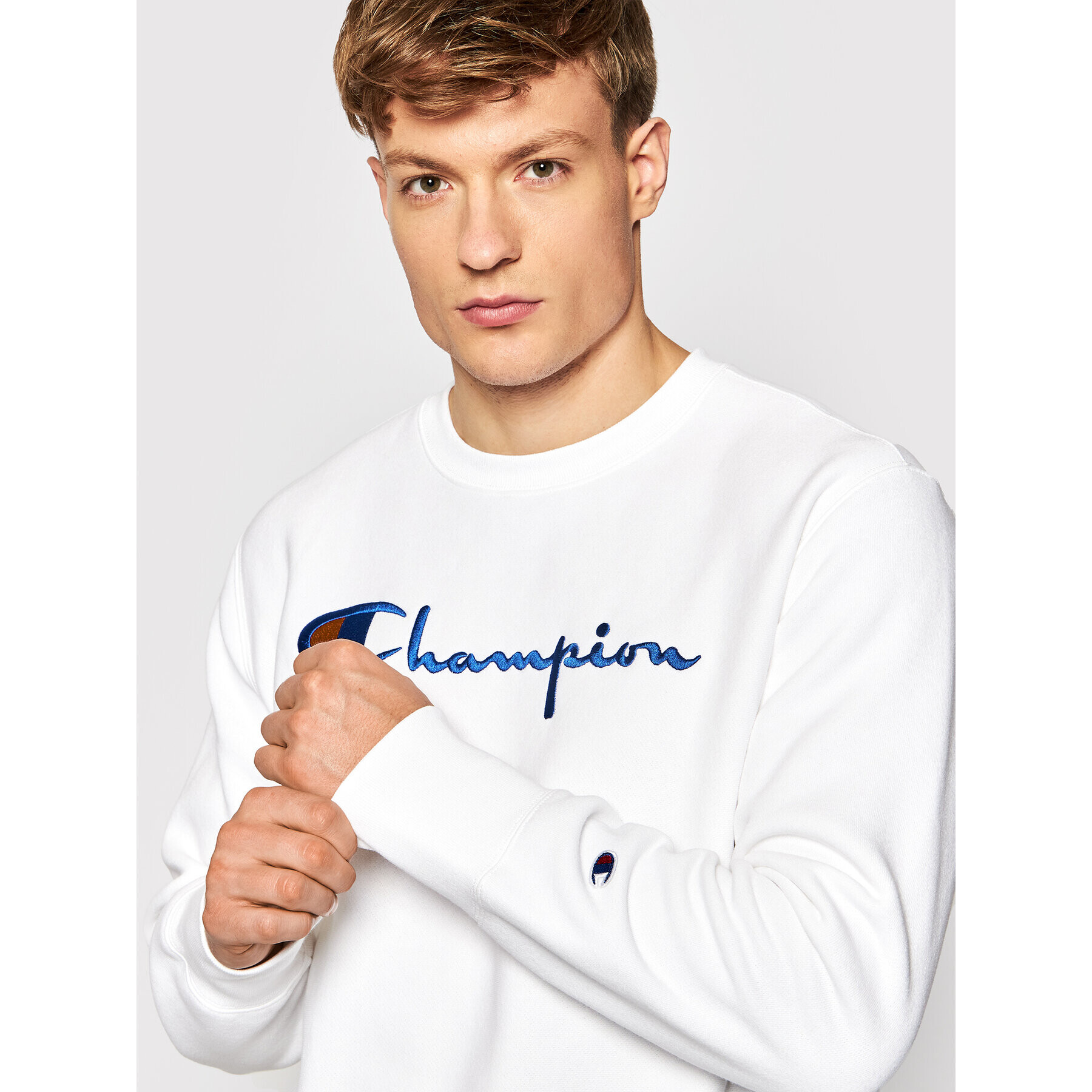 Champion Bluză Embroidered Script Logo Reverse Weave 216539 Alb Regular Fit - Pled.ro