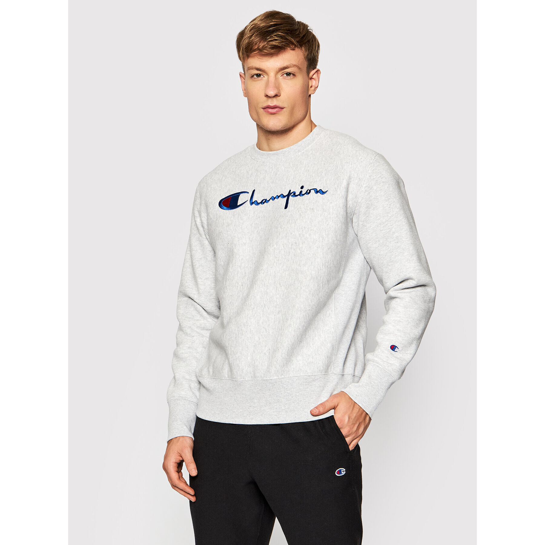 Champion Bluză Embroidered Script Logo Reverse Weave 216539 Gri Regular Fit - Pled.ro