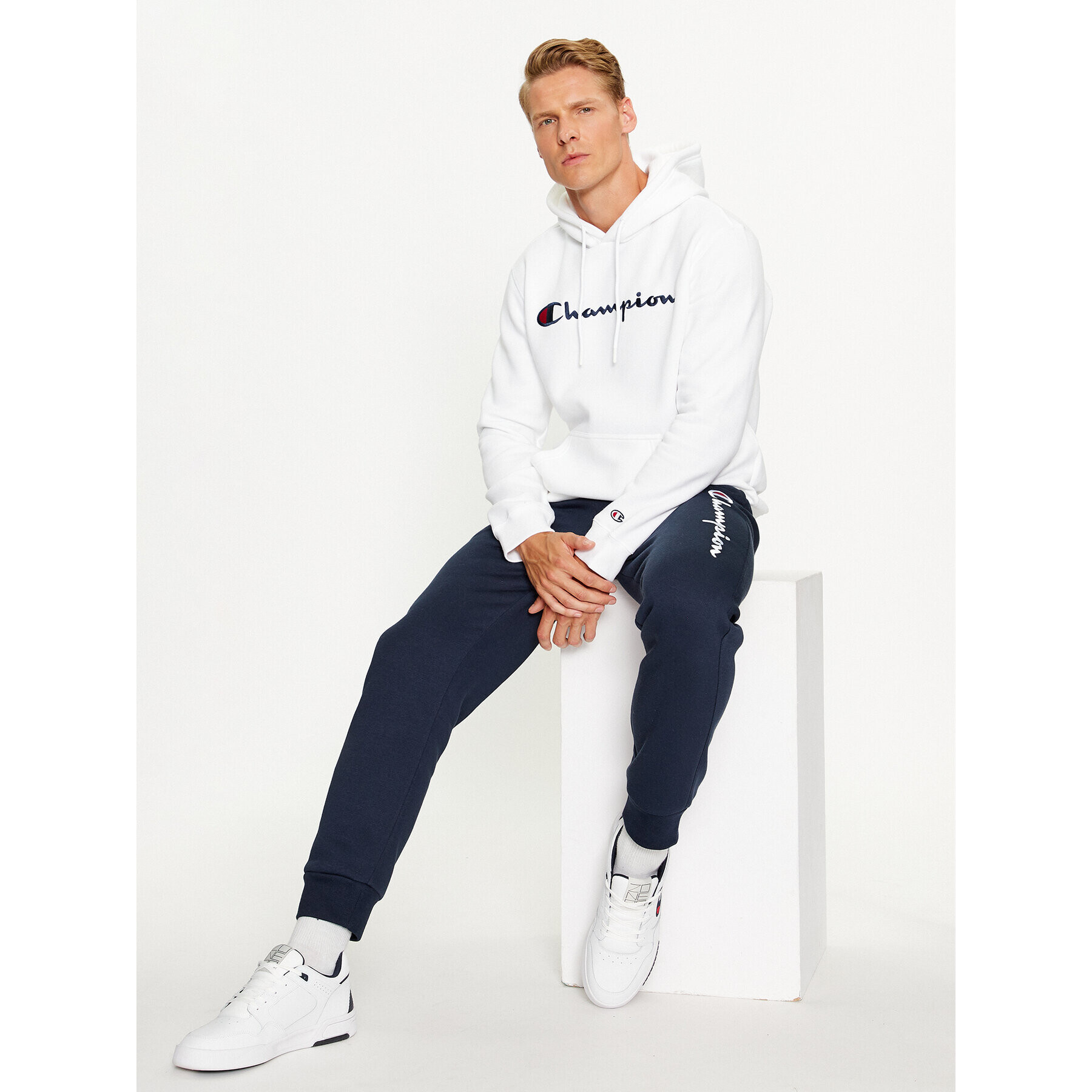 Champion Bluză Hooded Sweatshirt 219203 Alb Comfort Fit - Pled.ro