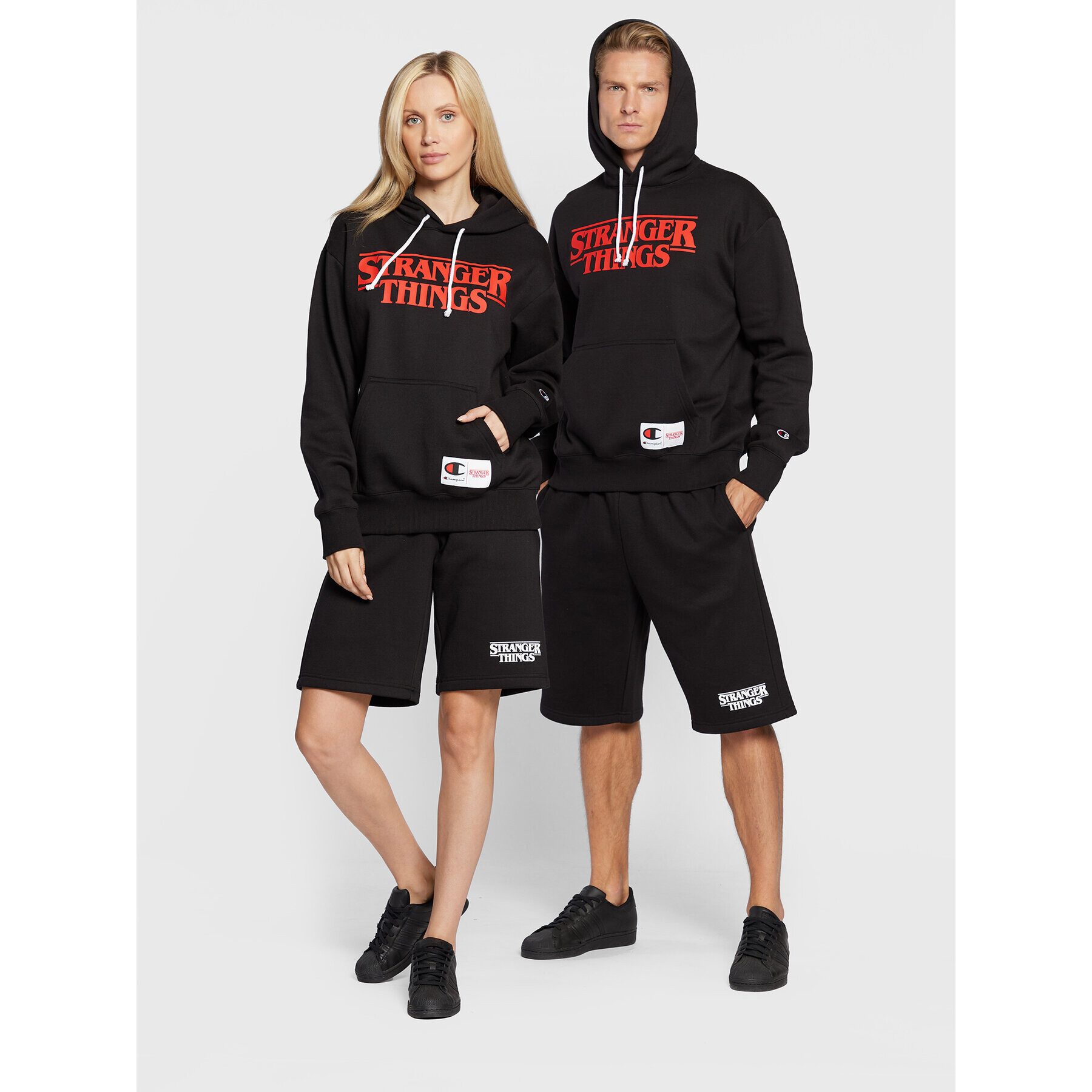 Champion Bluză STRANGER THINGS Unisex 217780 Negru Regular Fit - Pled.ro