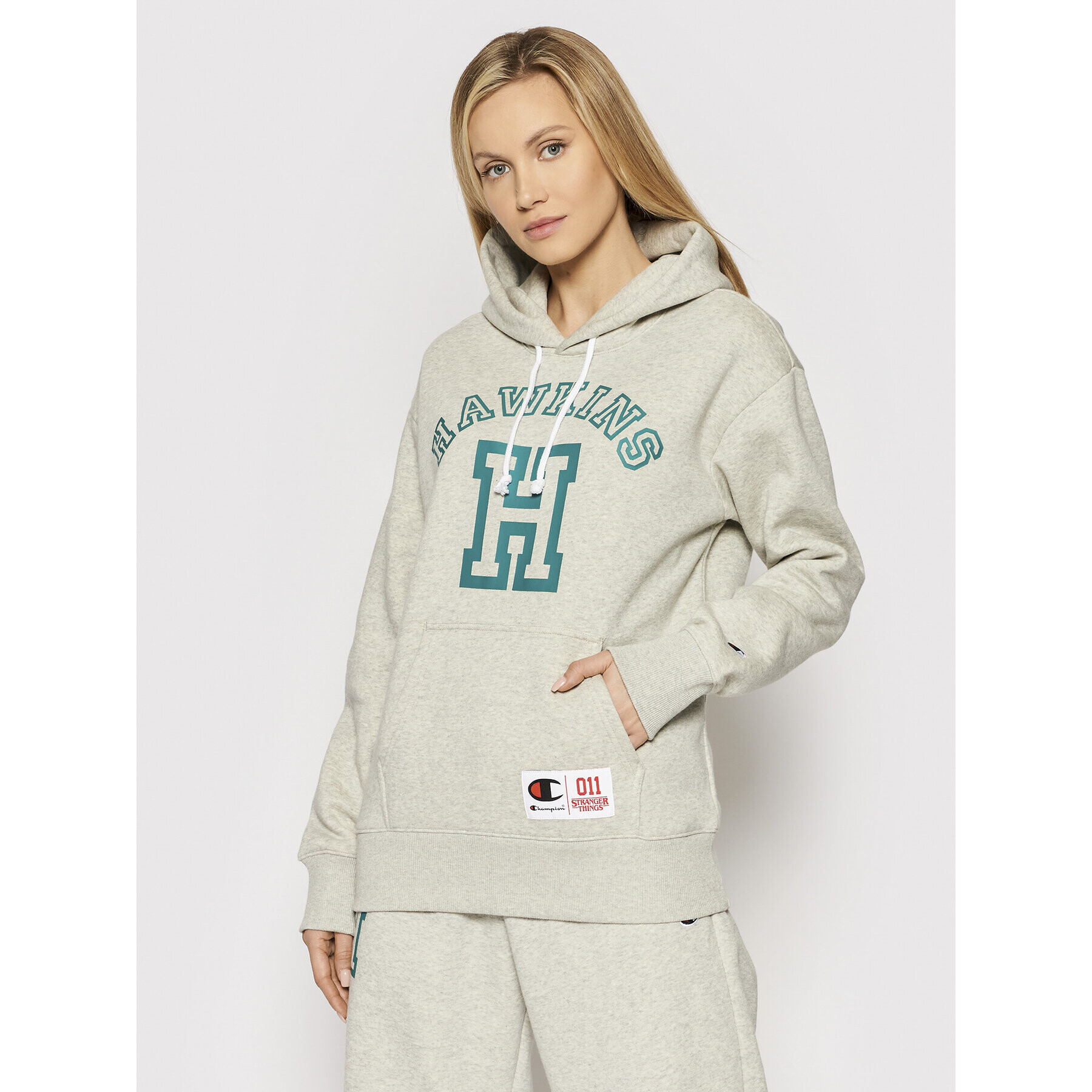 Champion Bluză Unisex STRANGER THINGS Hawkins 217751 Gri Regular Fit - Pled.ro