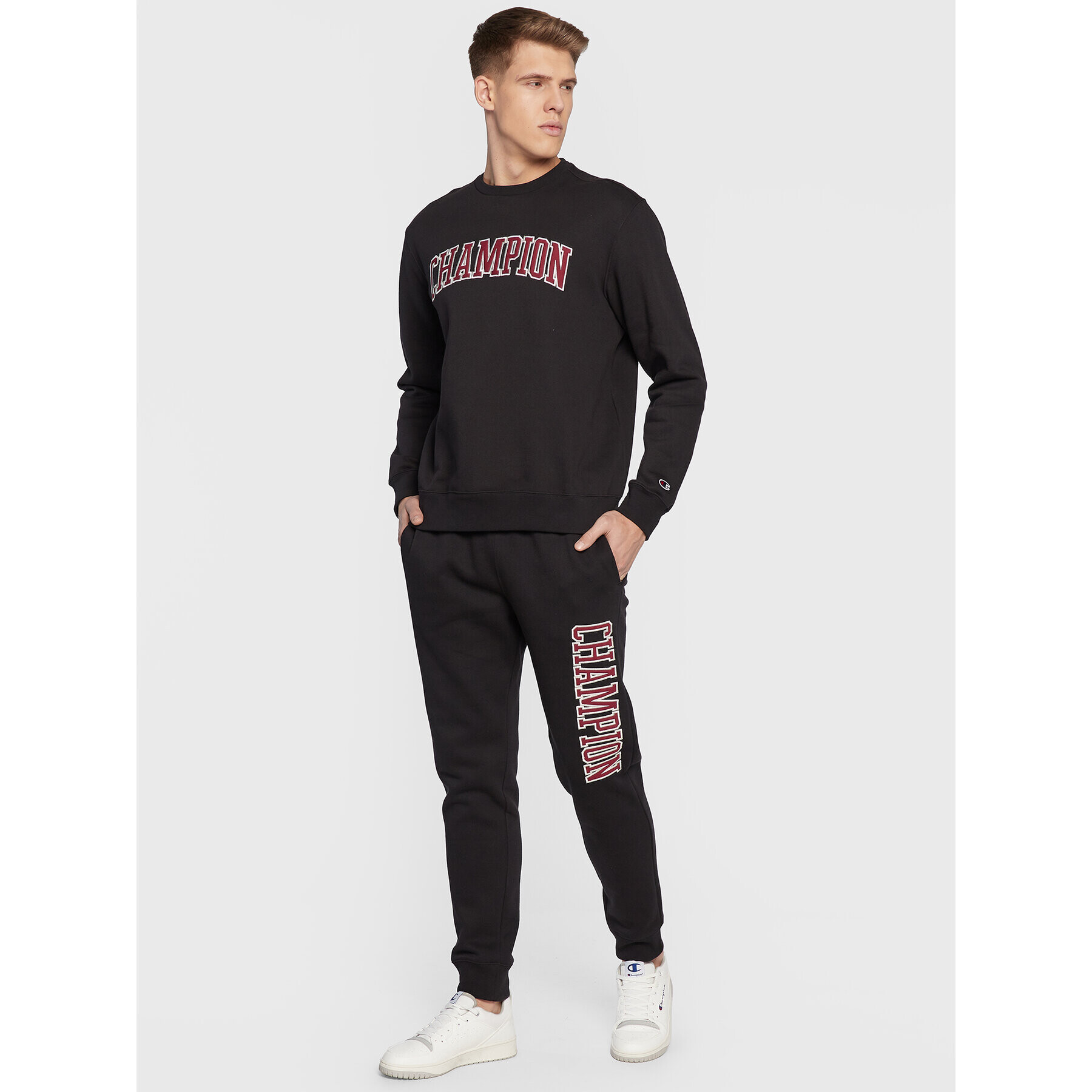 Champion Pantaloni trening Heavy Fleece Bookstore Logo 217880 Negru Regular Fit - Pled.ro