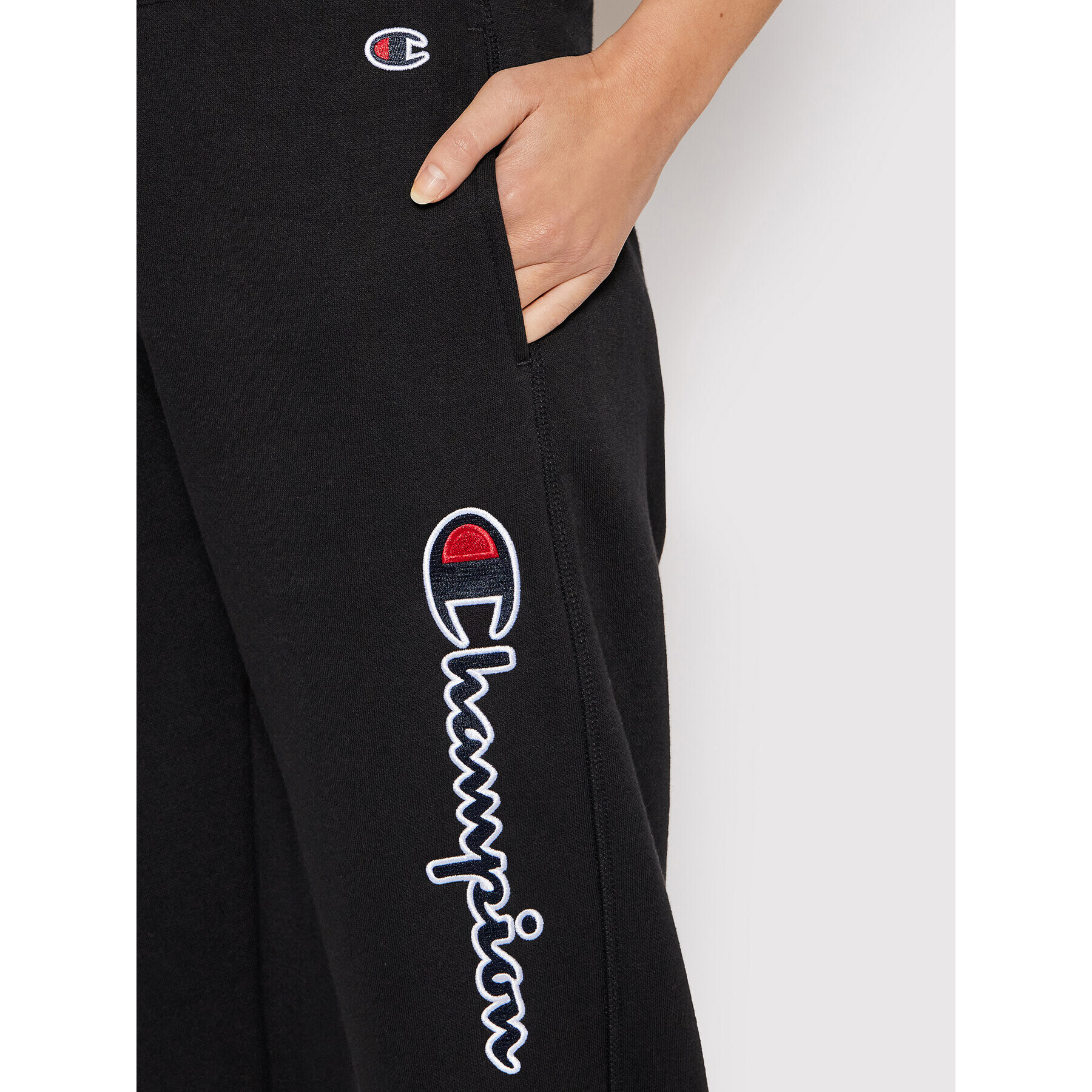 Champion Pantaloni trening Script Logo 114471 Negru Regular Fit - Pled.ro