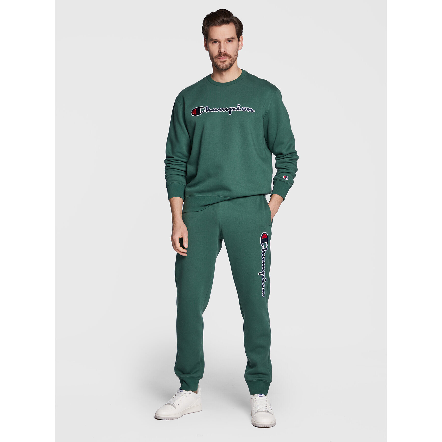 Champion Pantaloni trening Vertical Logo Embroidery 217860 Verde Regular Fit - Pled.ro