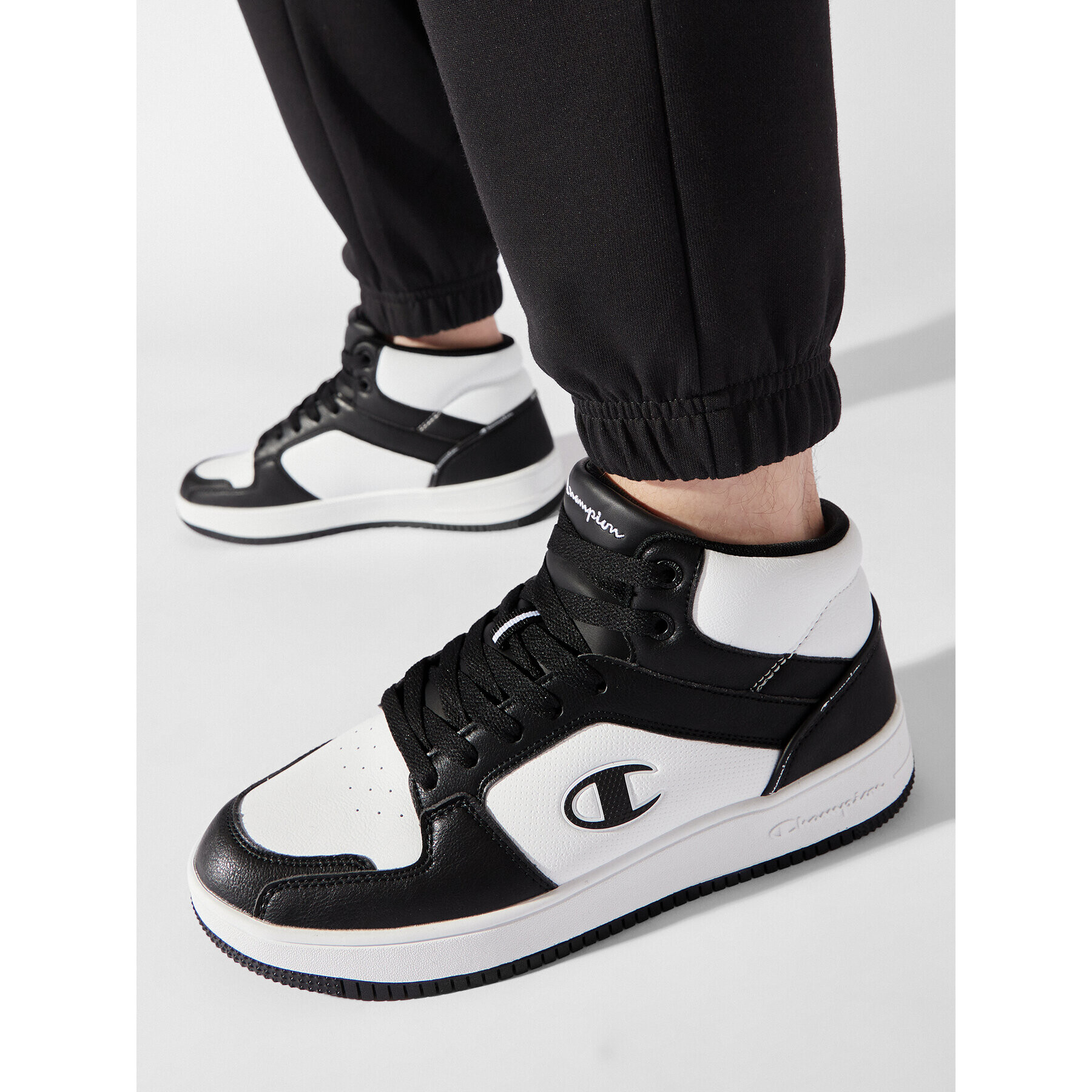 Champion Sneakers Rebound 2.0 Mid S21907-CHA-KK001 Negru - Pled.ro