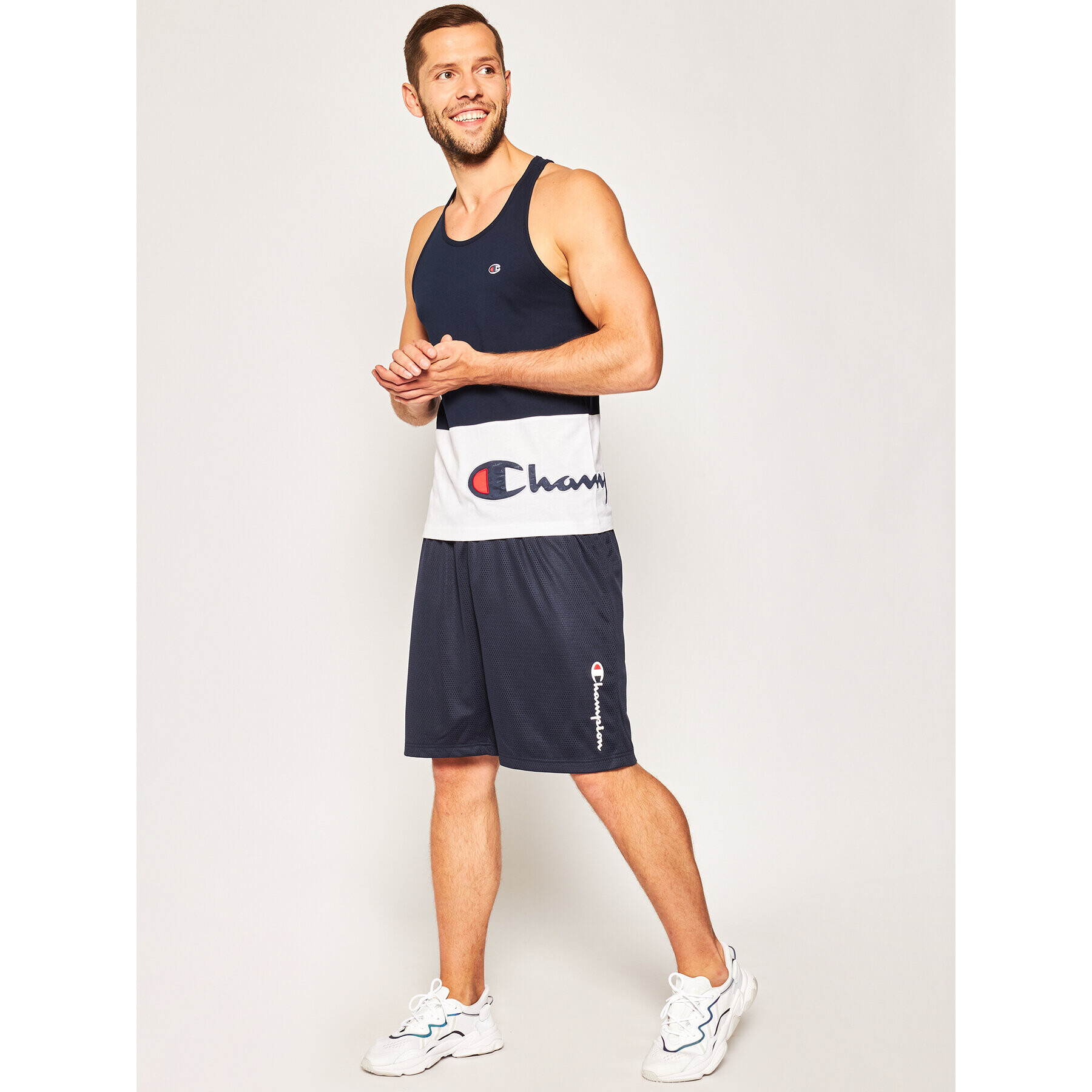 Champion Tank top 214209 Bleumarin Regular Fit - Pled.ro