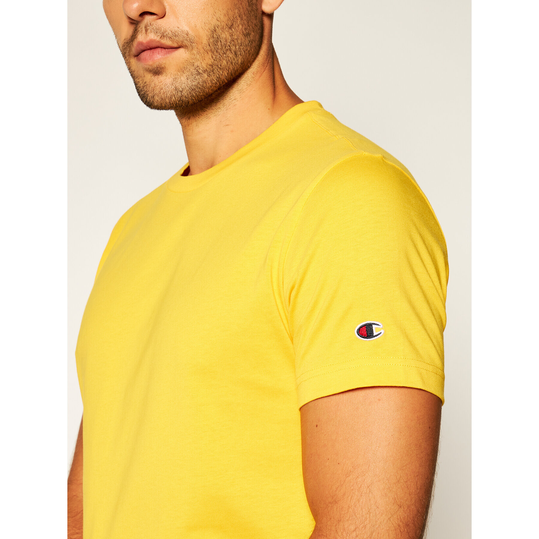 Champion Tricou Colour Block Wraparound Logo 214208 Galben Regular Fit - Pled.ro