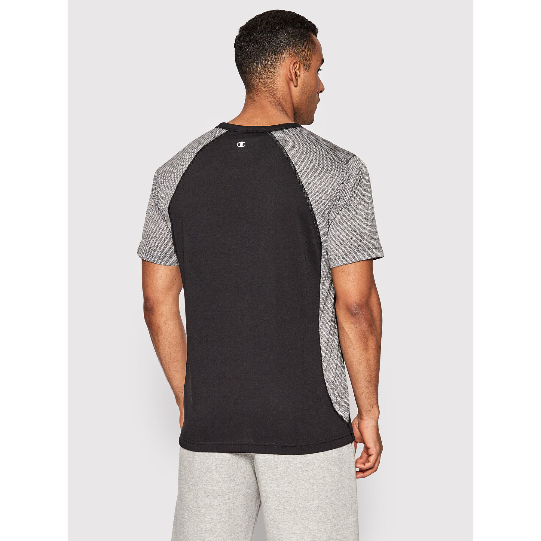 Champion Tricou tehnic Micro Mesh Insert 217111 Negru Athletic Fit - Pled.ro