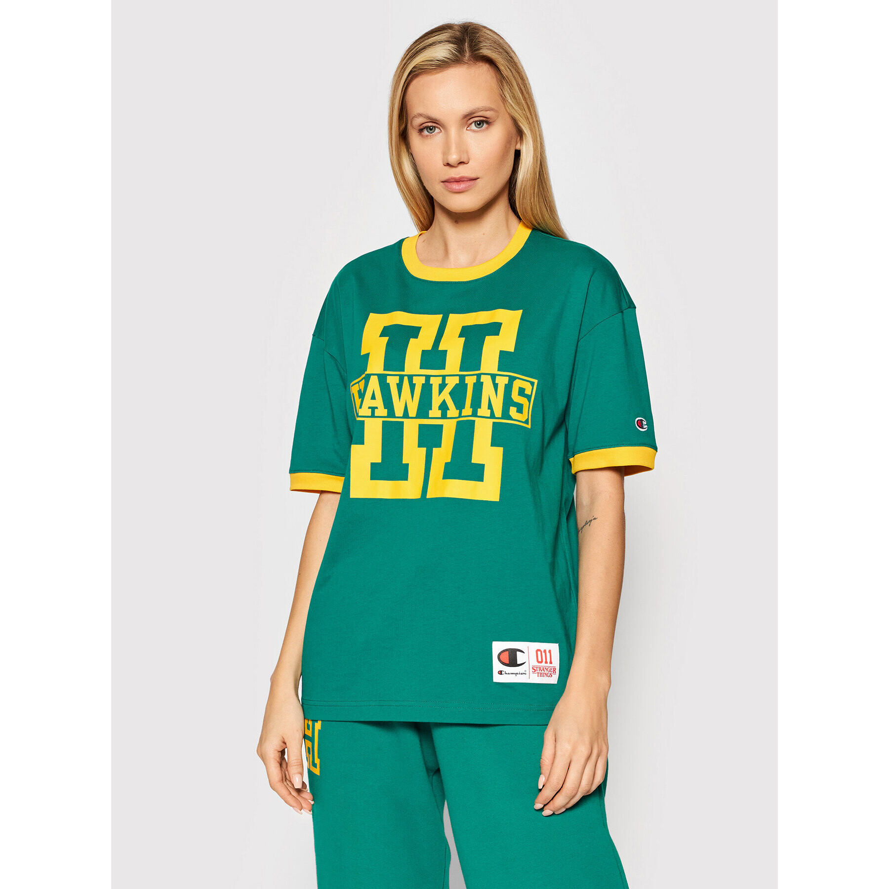 Champion Tricou Unisex STRANGER THINGS Hawkins 217756 Verde Custom Fit - Pled.ro