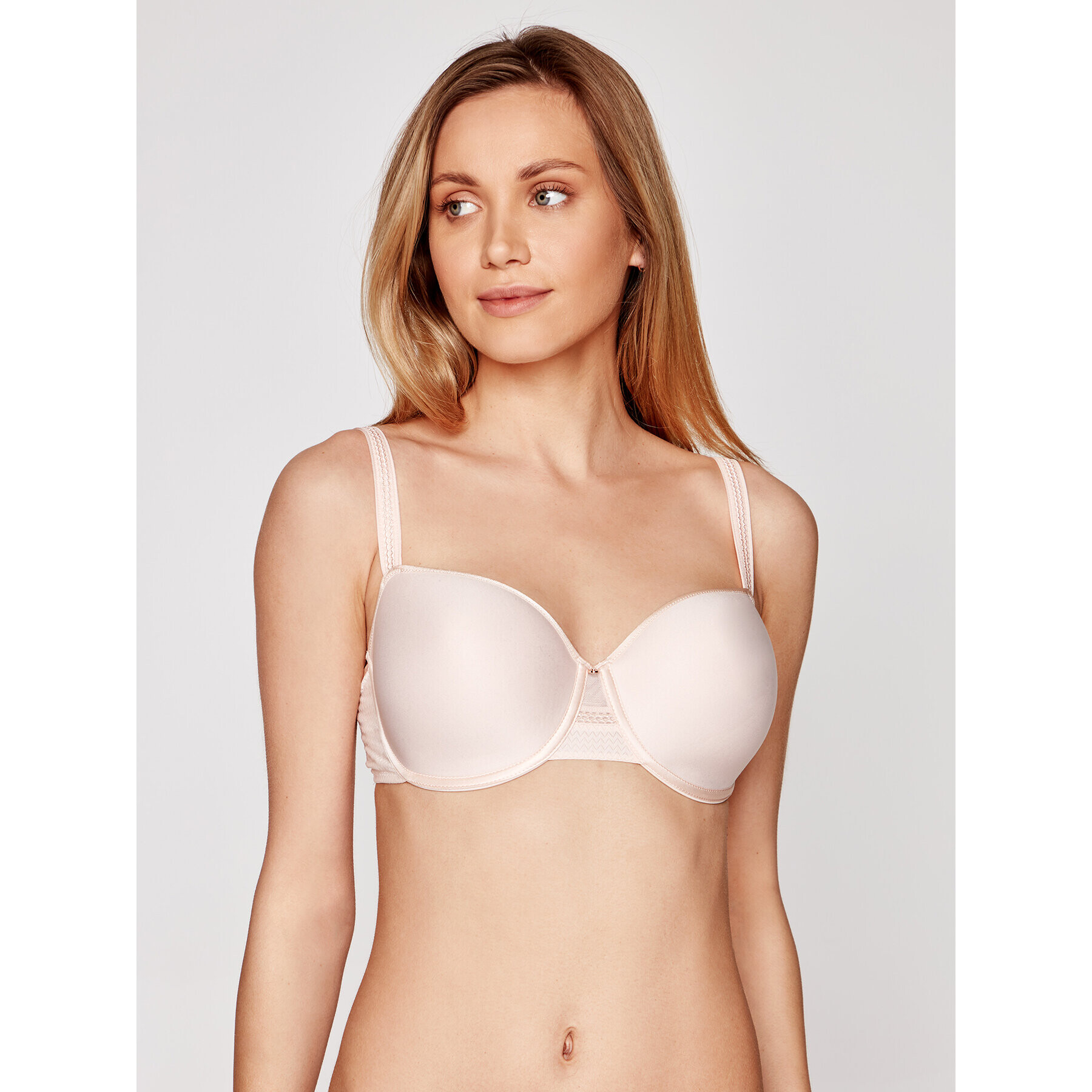 Chantelle Sutien cu armătură Chic Essential C16G60 Roz - Pled.ro