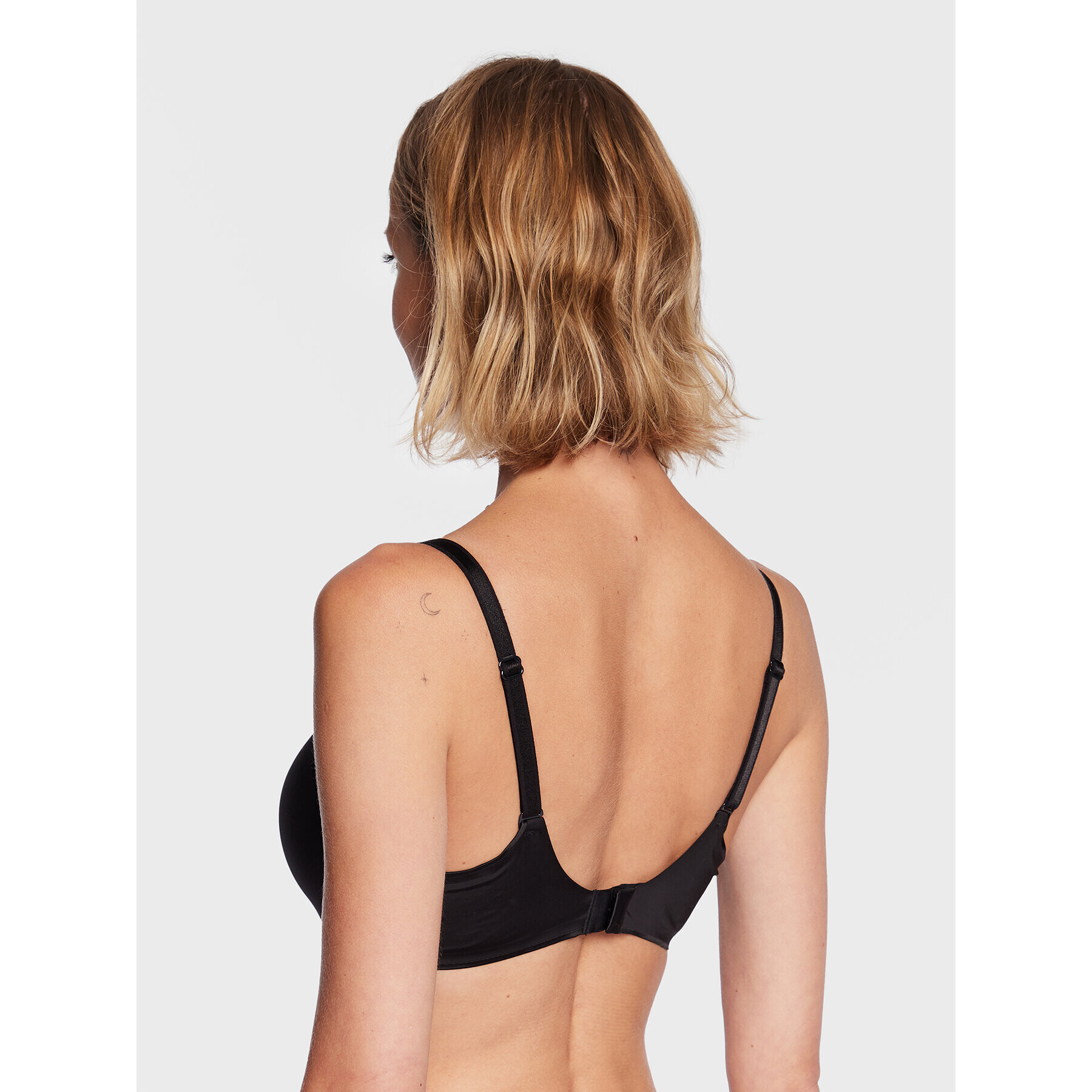 Chantelle Sutien cu armătură Essential C15G60 Negru - Pled.ro