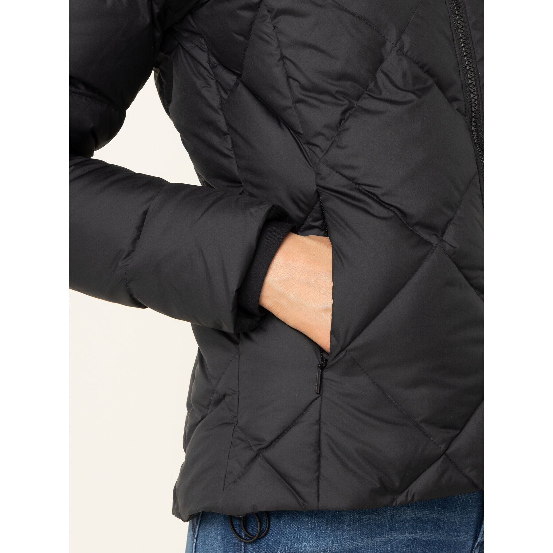 Columbia Geacă din puf Icy Heights 1821523 Negru Regular Fit - Pled.ro