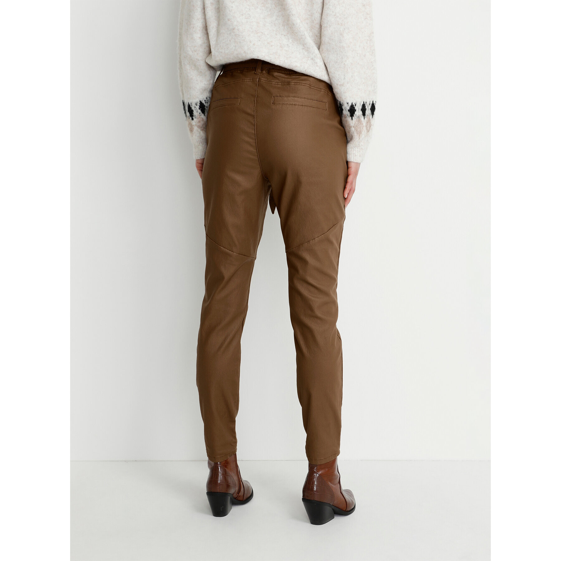 Cream Pantaloni din imitație de piele Torid 10610407 Maro Relaxed Fit - Pled.ro