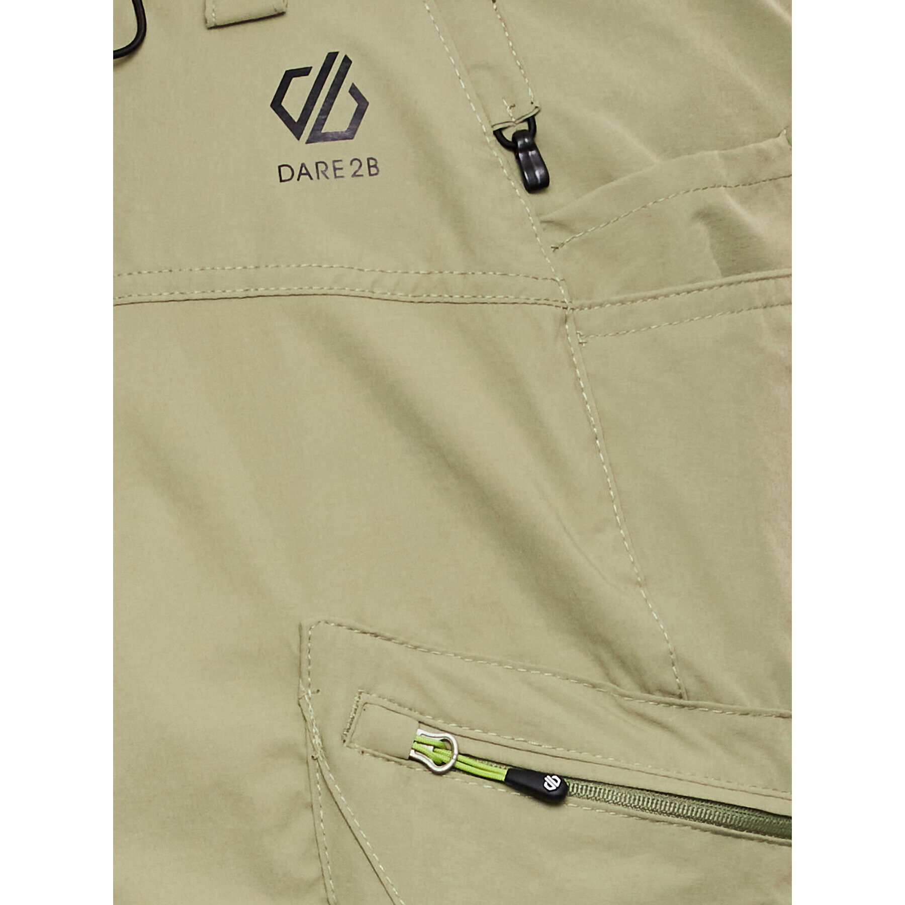 Dare2B Pantaloni scurți sport Tuned In II DMJ411 Verde Regular Fit - Pled.ro