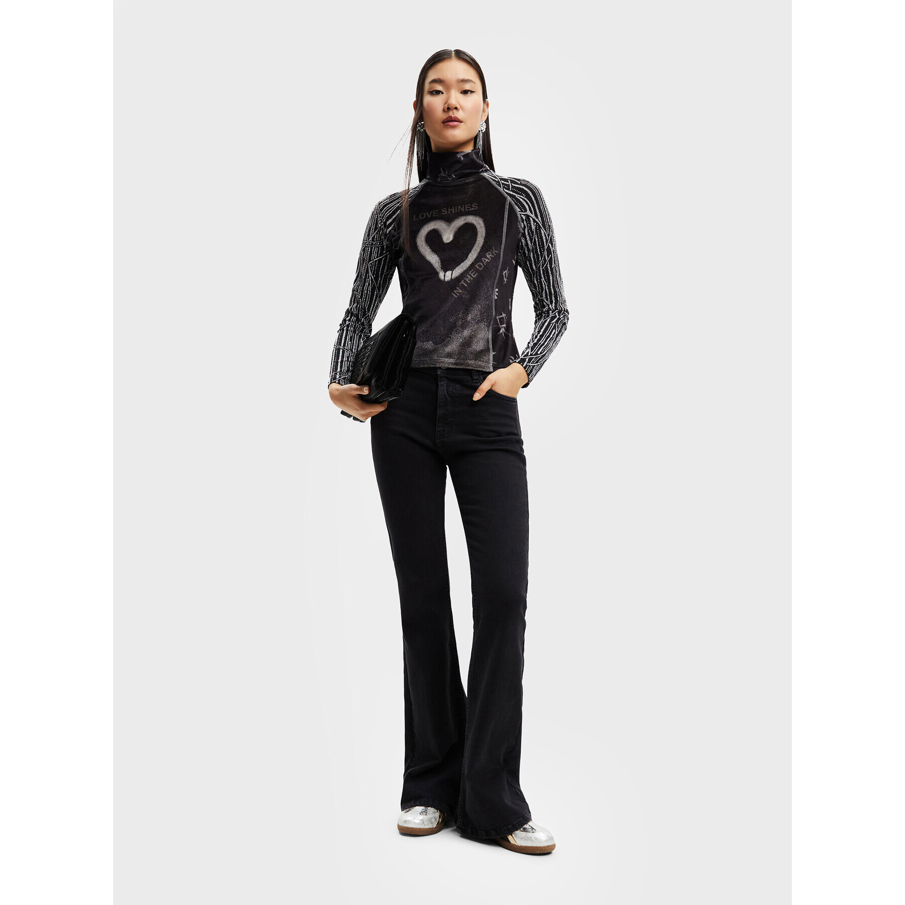 Desigual Bluză Core 22WWTKAA Negru Regular Fit - Pled.ro