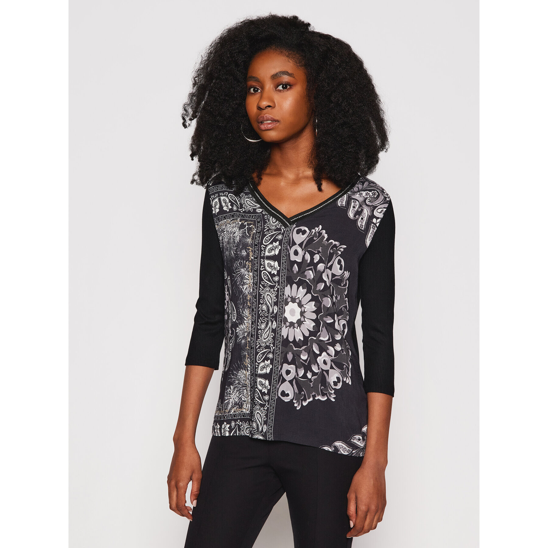 Desigual Bluză Varsovia 21SWTK60 Negru Regular Fit - Pled.ro