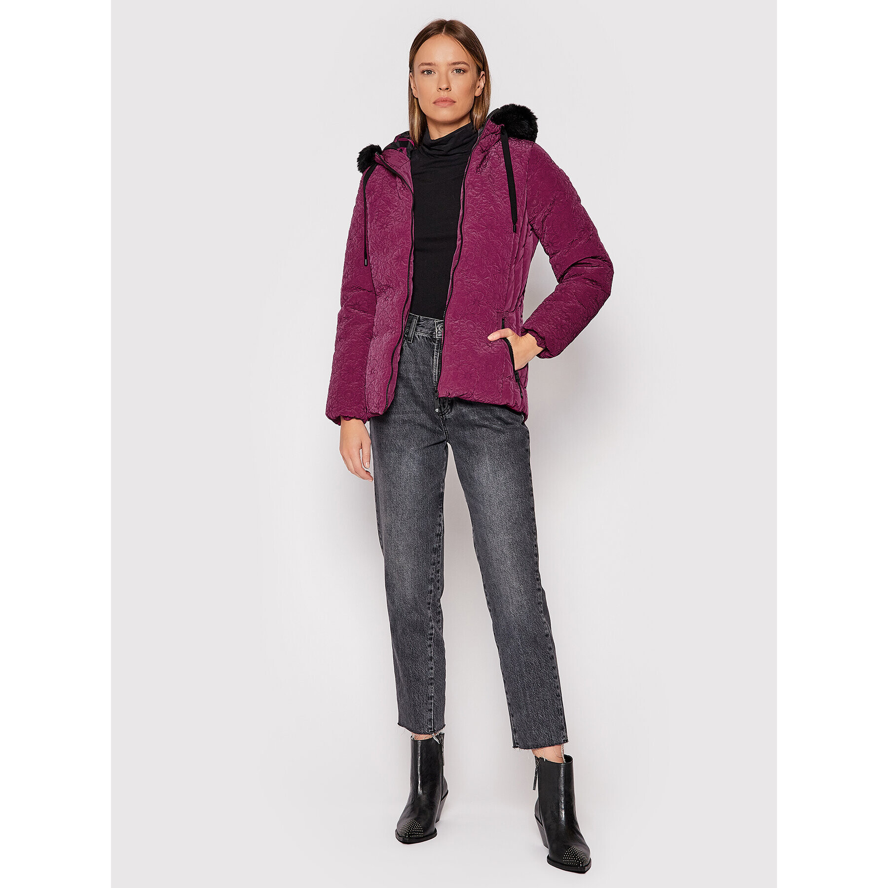 Desigual Geacă din puf Snow 21WWEW01 Violet Regular Fit - Pled.ro