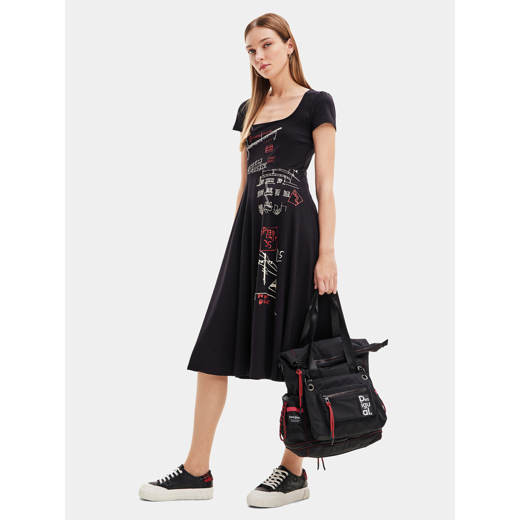 Desigual Rochie de zi 23WWVK15 Negru Regular Fit - Pled.ro