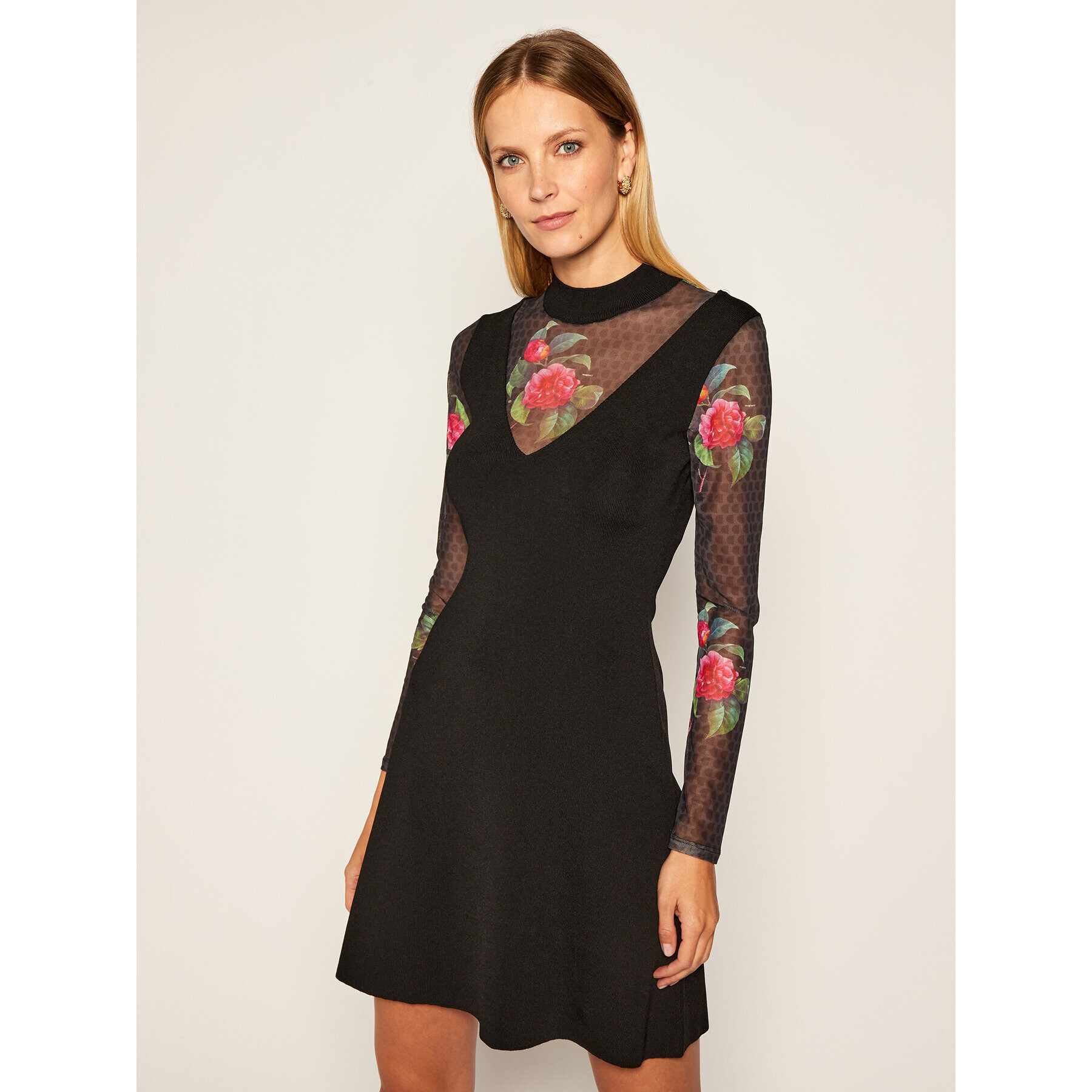 Desigual Rochie tricotată Tokio 20WWVF04 Negru Regular Fit - Pled.ro