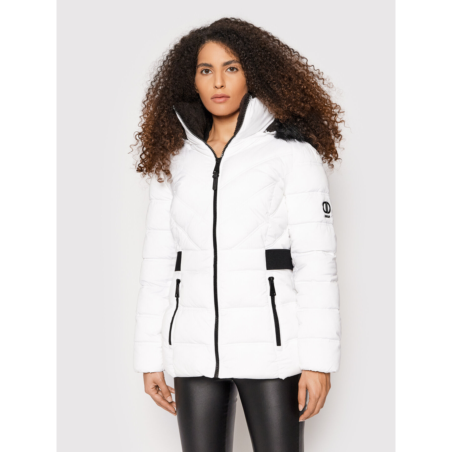 DKNY Geacă din puf DL1MP571 Alb Regular Fit - Pled.ro