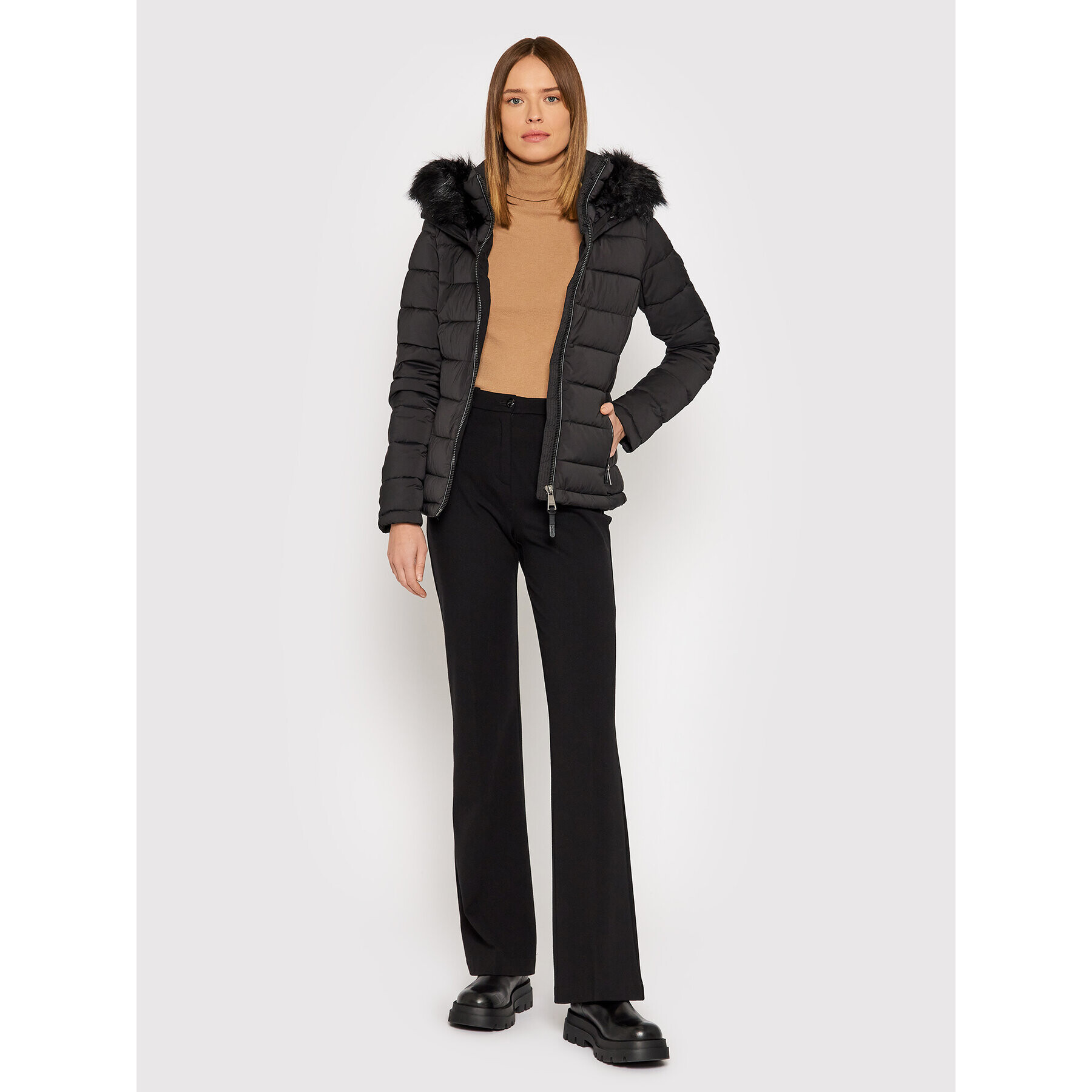 DKNY Geacă din puf DL1MPG50 Negru Regular Fit - Pled.ro