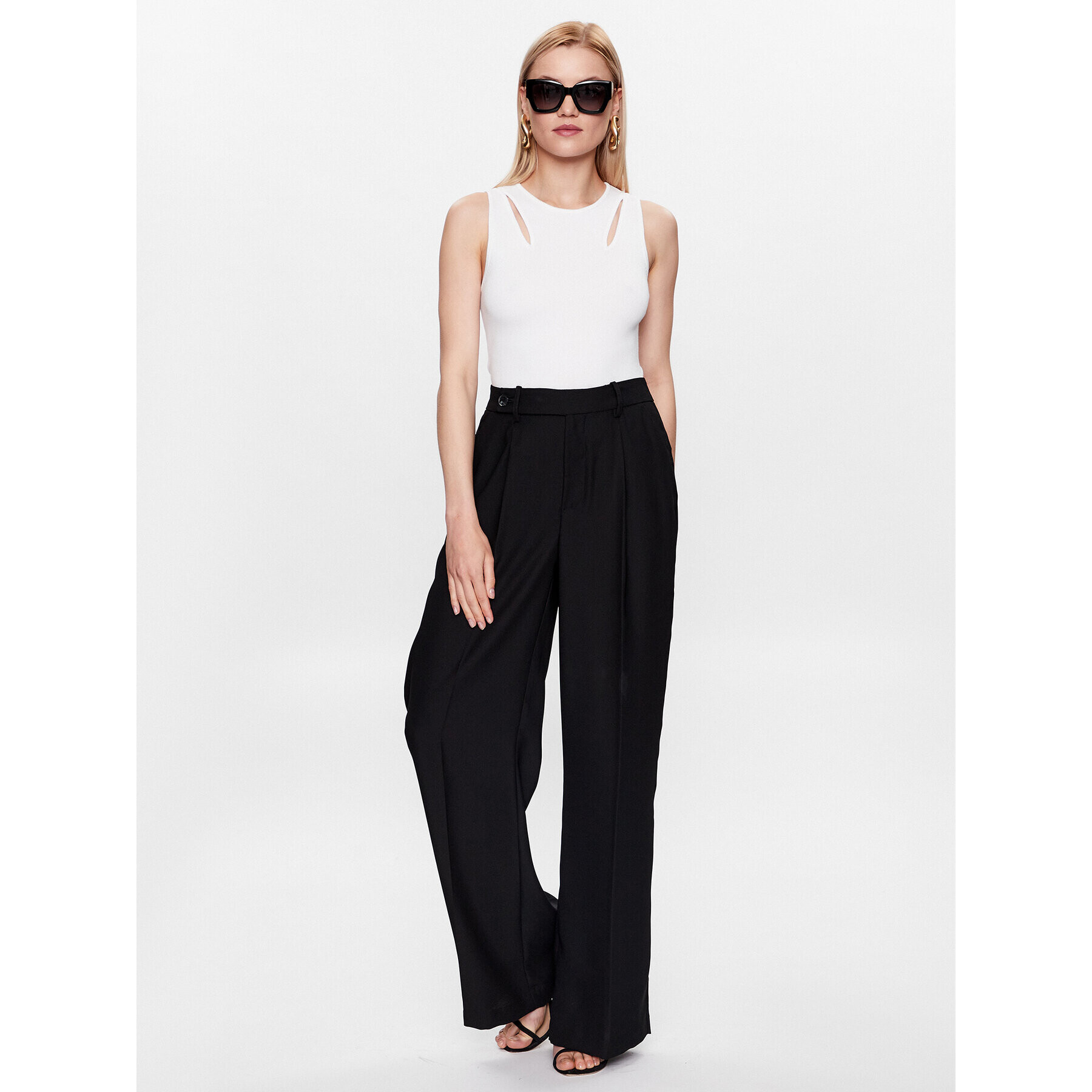 DKNY Pantaloni din material P3AKNQ84 Negru Relaxed Fit - Pled.ro