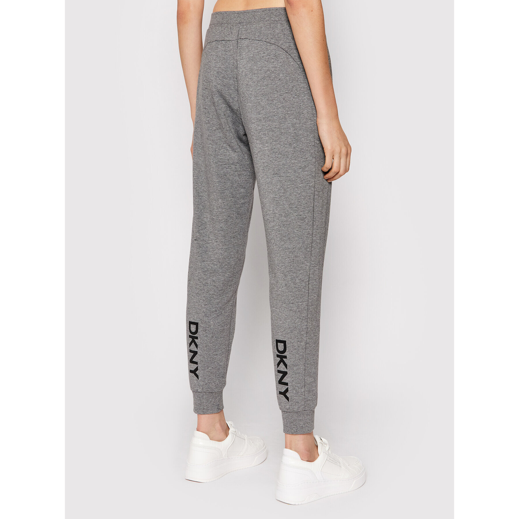 DKNY Pantaloni trening YI2722484 Gri Regular Fit - Pled.ro