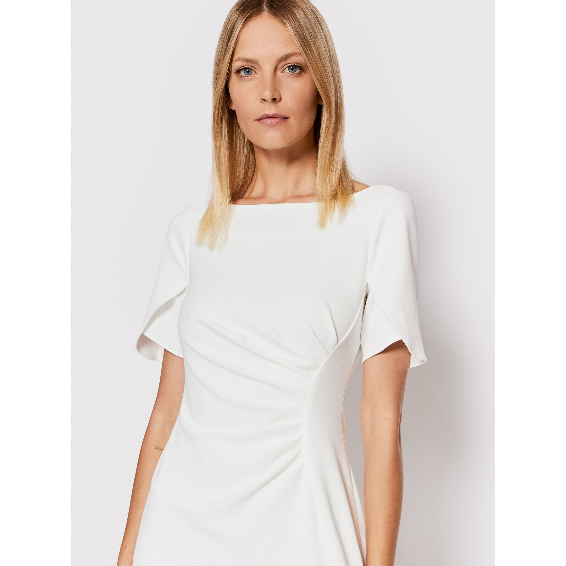 DKNY Rochie cocktail DD2BN927 Alb Slim Fit - Pled.ro