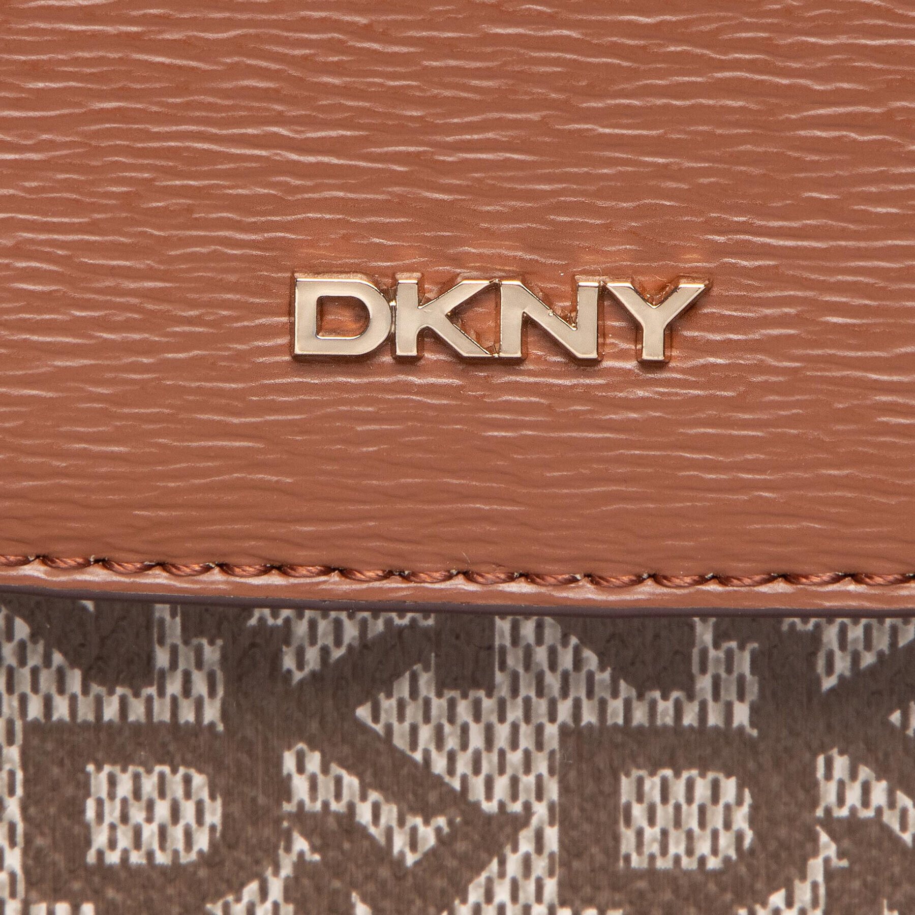 DKNY Rucsac Bryant Flap Backpack R21KJR76 Maro - Pled.ro