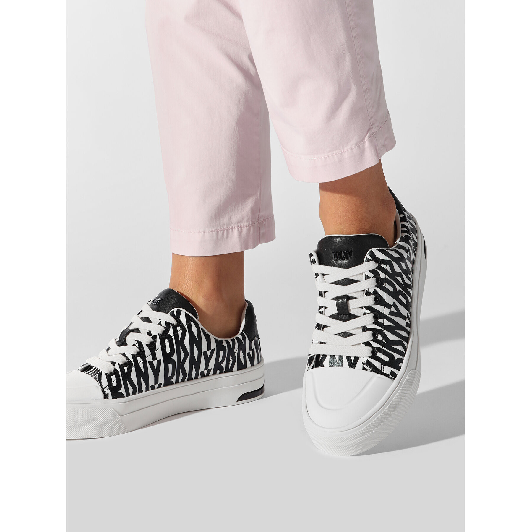 DKNY Sneakers K1385027 Negru - Pled.ro