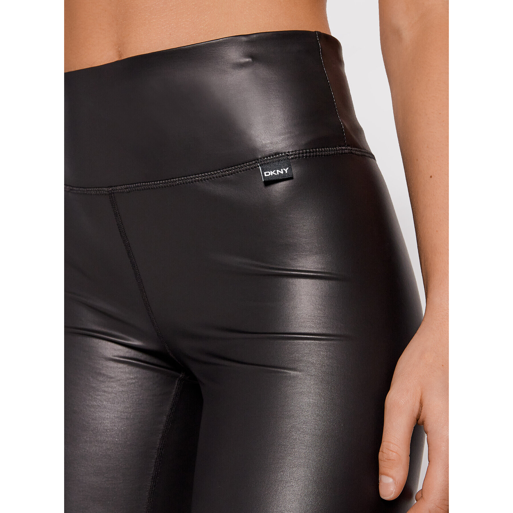 DKNY Sport Pantaloni scurți sport DP1S4787 Negru Slim Fit - Pled.ro