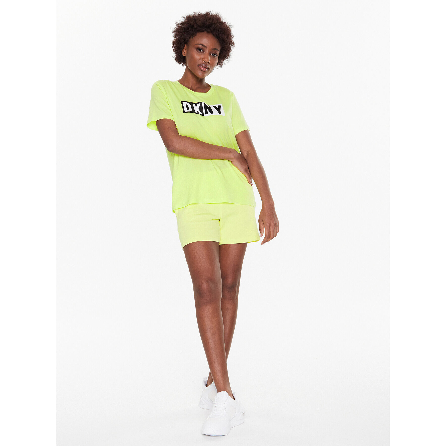 DKNY Sport Pantaloni scurți sport DP2S4993 Galben Classic Fit - Pled.ro