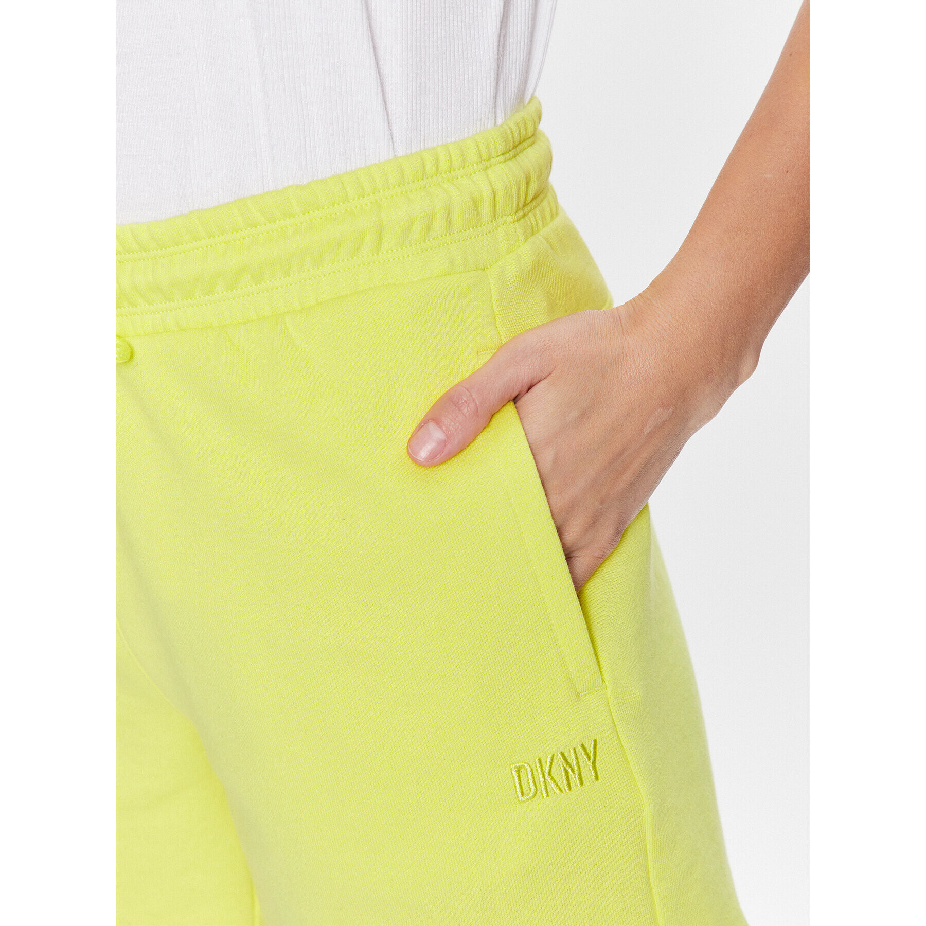 DKNY Sport Pantaloni scurți sport DP3S4993 Verde Classic Fit - Pled.ro