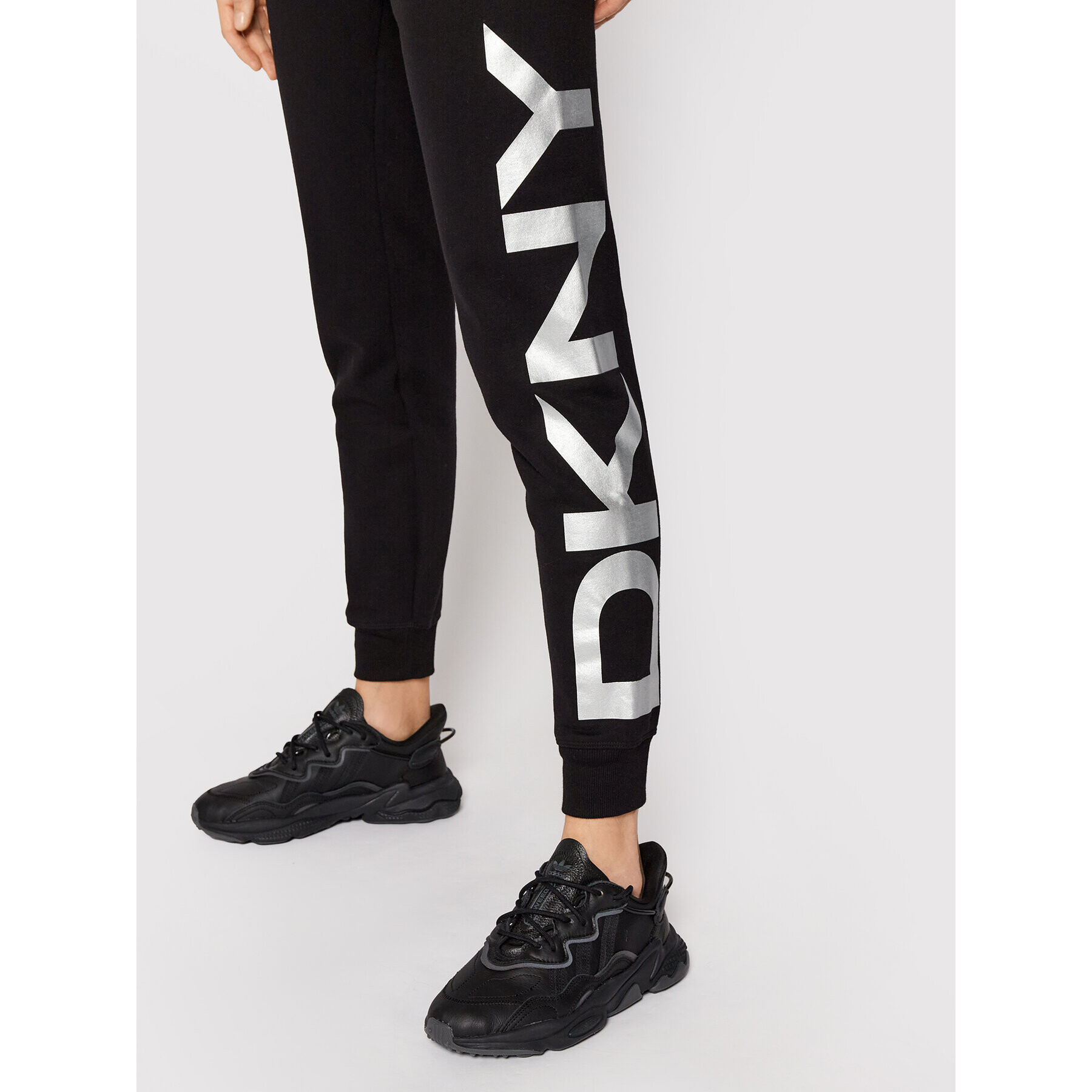 DKNY Sport Pantaloni trening DP1P1251 Negru Regular Fit - Pled.ro