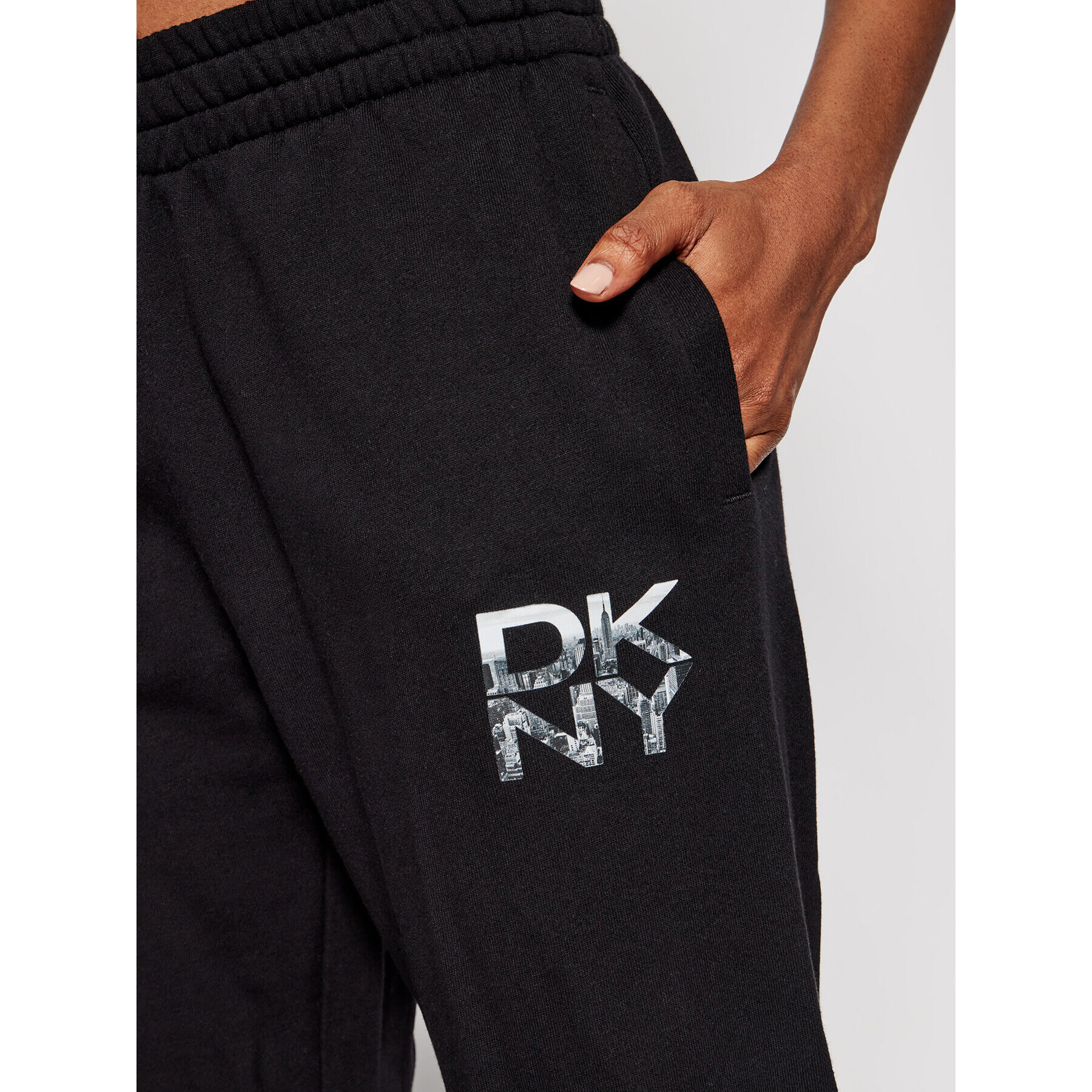 DKNY Sport Pantaloni trening DP1P2620 Negru Regular Fit - Pled.ro