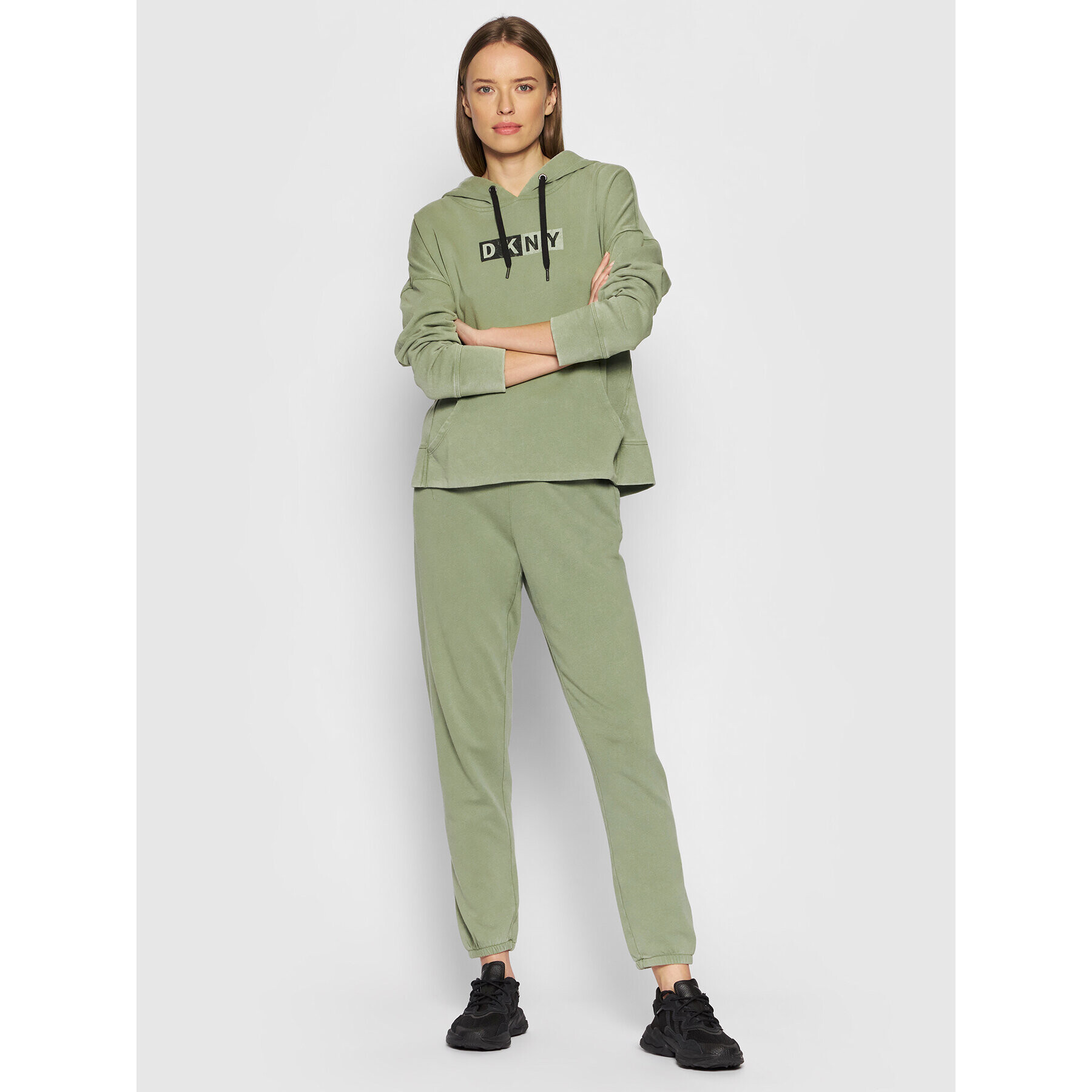 DKNY Sport Pantaloni trening DP1P2777 Verde Regular Fit - Pled.ro