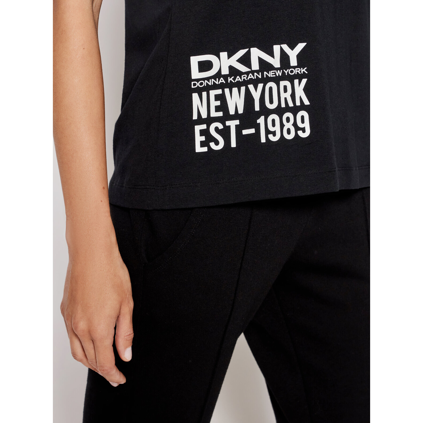 DKNY Tricou P1DTFDNA Negru Regular Fit - Pled.ro