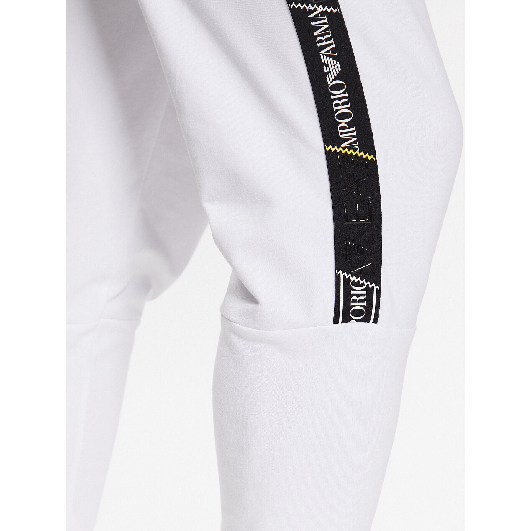 EA7 Emporio Armani Pantaloni trening 3RPP58 PJ05Z 1100 Alb Regular Fit - Pled.ro