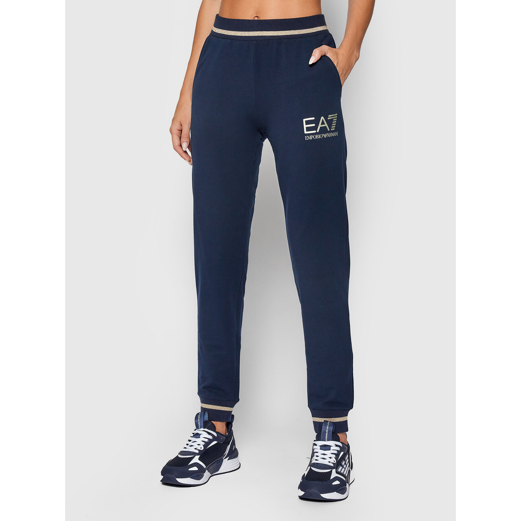 EA7 Emporio Armani Pantaloni trening 6KTP67 TJCQZ 1554 Bleumarin Regular Fit - Pled.ro