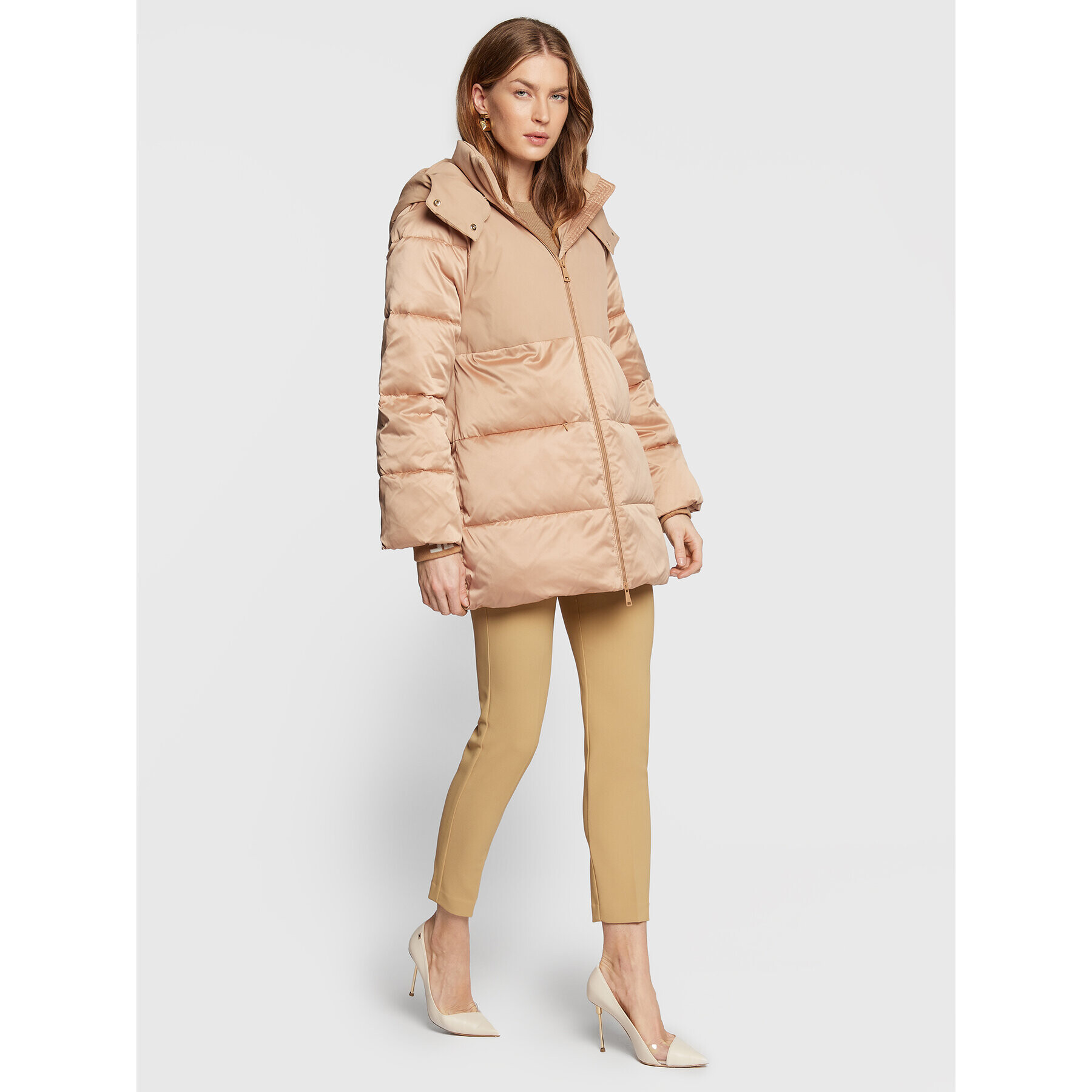 Elisabetta Franchi Geacă din puf PI-48Z-26E2-V490 Bej Oversize - Pled.ro